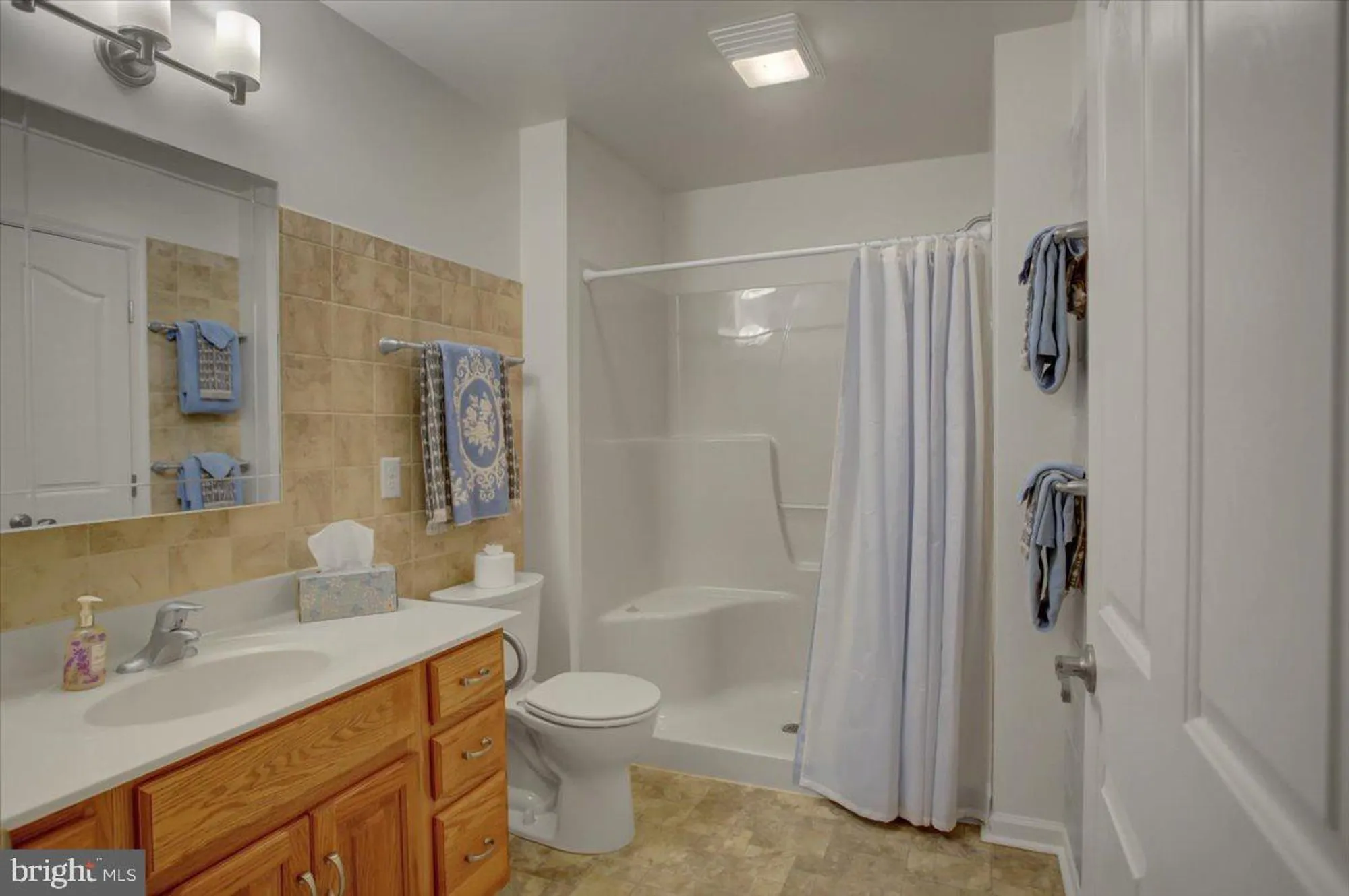 Property Slideshow image 30 of 36 | 19446 sapphire dr, Hagerstown, MD, 21742
