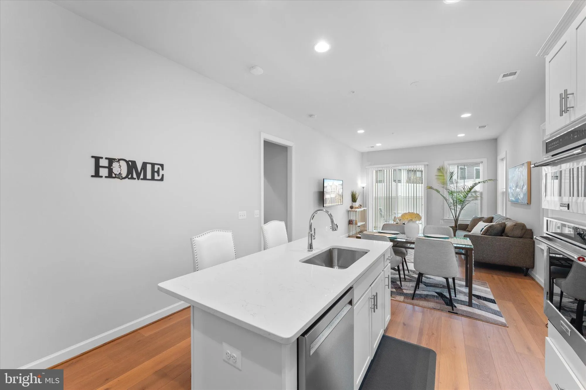 Property Slideshow image 9 of 45 | 43899 siren song ter, Leesburg, VA, 20176