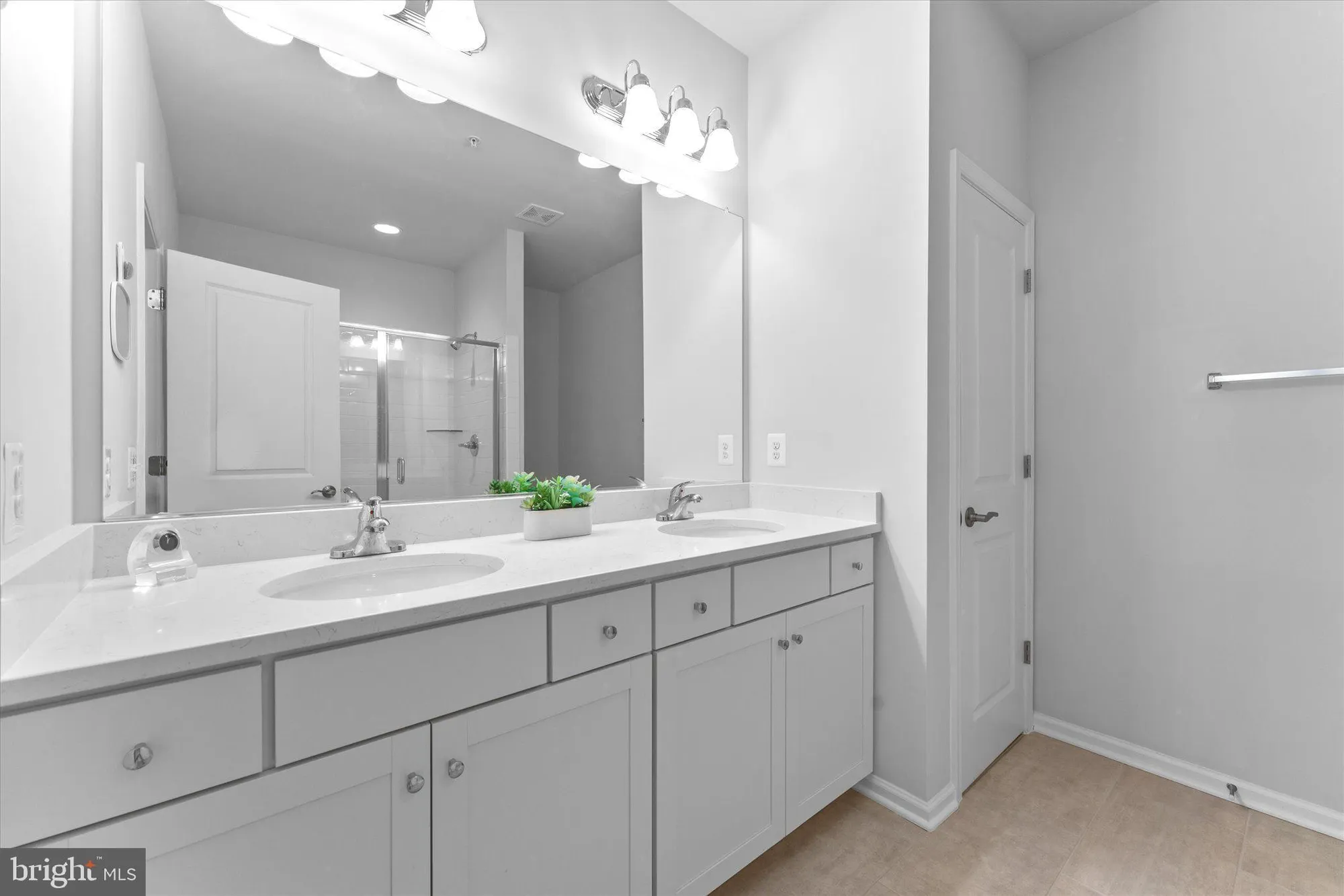 Property Slideshow image 29 of 45 | 43899 siren song ter, Leesburg, VA, 20176