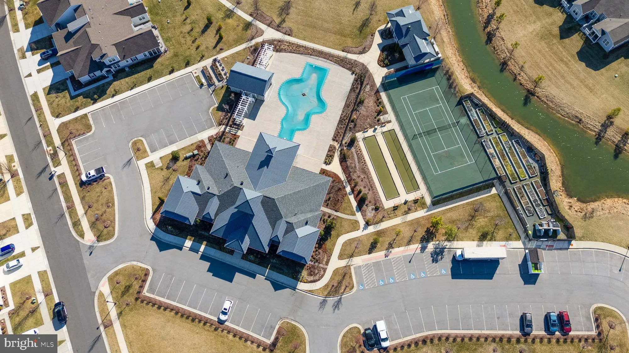 Property Slideshow image 35 of 42 | 858 moorings cir 11, Stevensville, MD, 21666