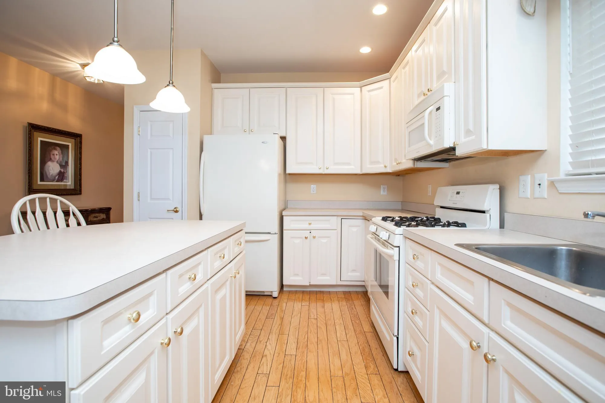 Property Slideshow image 12 of 32 | 83 huntington dr, Jackson, NJ, 08527