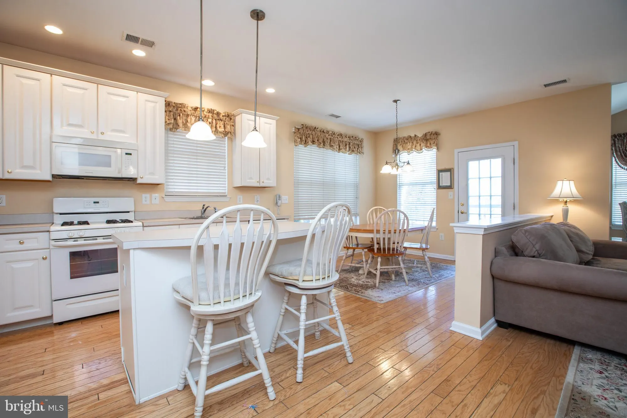 Property Slideshow image 14 of 32 | 83 huntington dr, Jackson, NJ, 08527