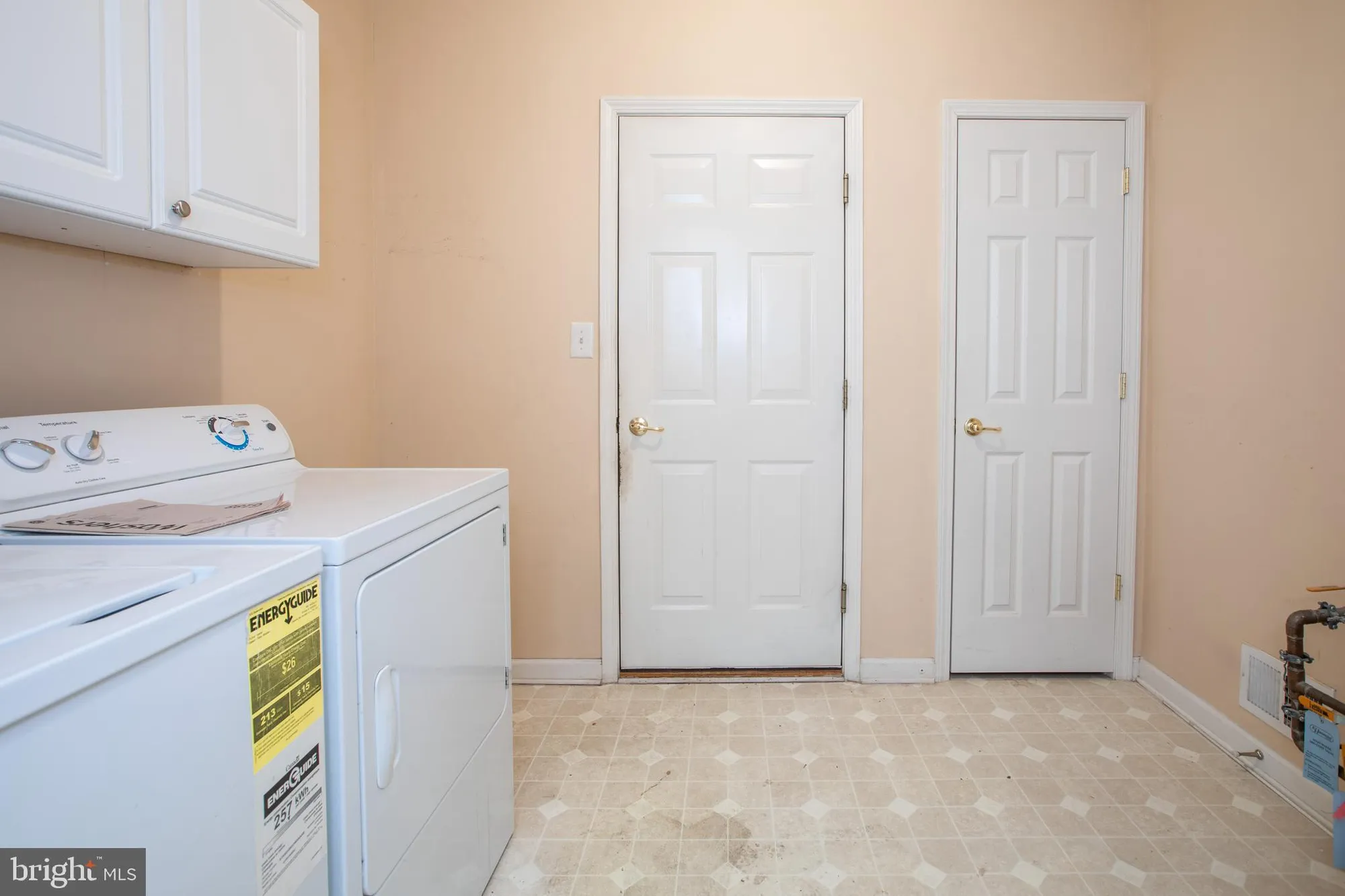 Property Slideshow image 29 of 32 | 83 huntington dr, Jackson, NJ, 08527