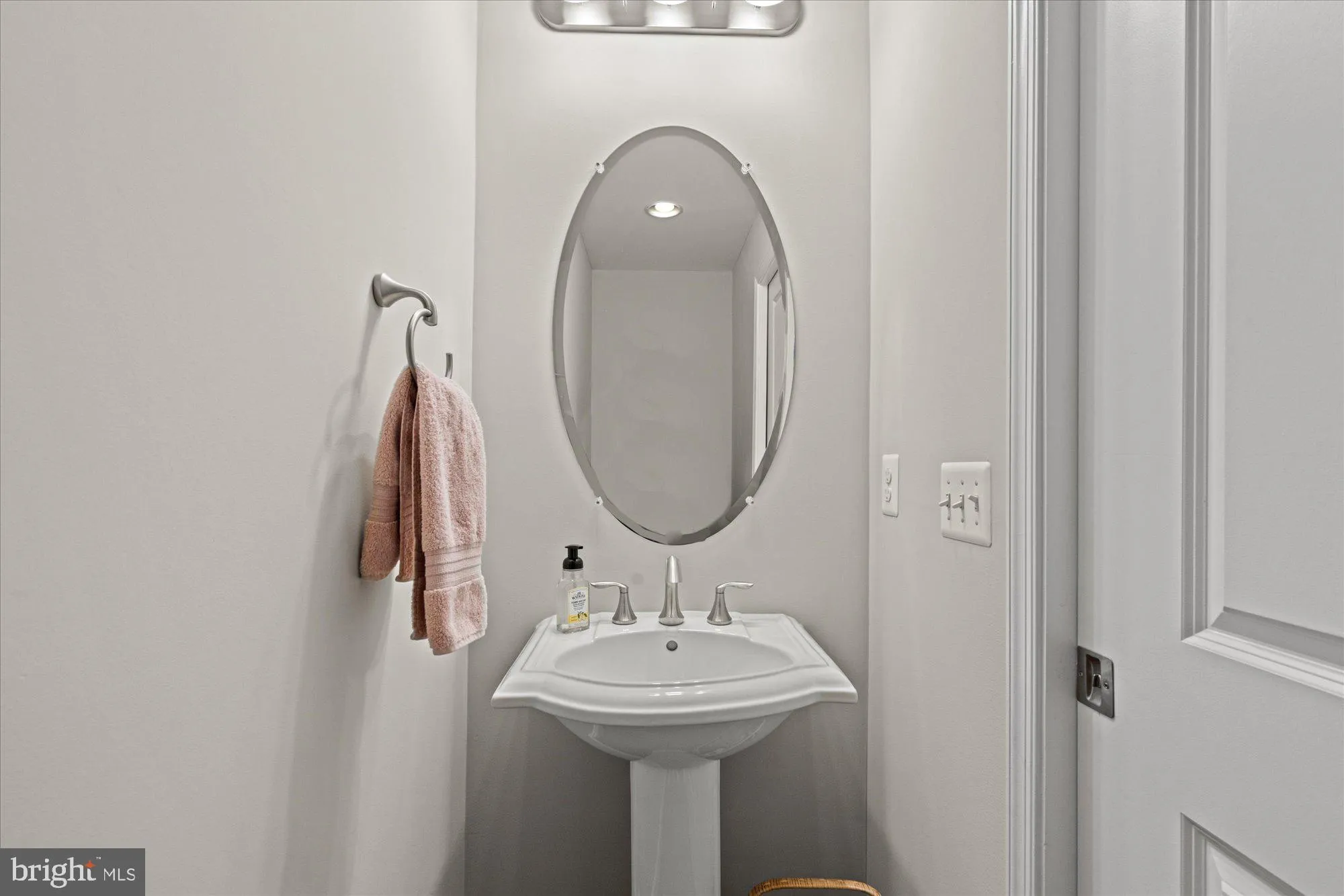 Property Slideshow image 25 of 60 | 1022 railroad ave # 4, Falls Church, VA, 22046