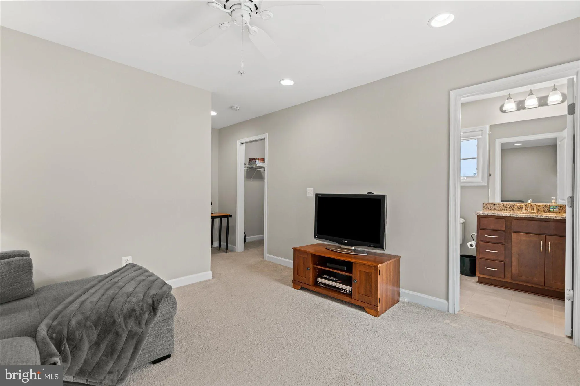 Property Slideshow image 35 of 60 | 1022 railroad ave # 4, Falls Church, VA, 22046