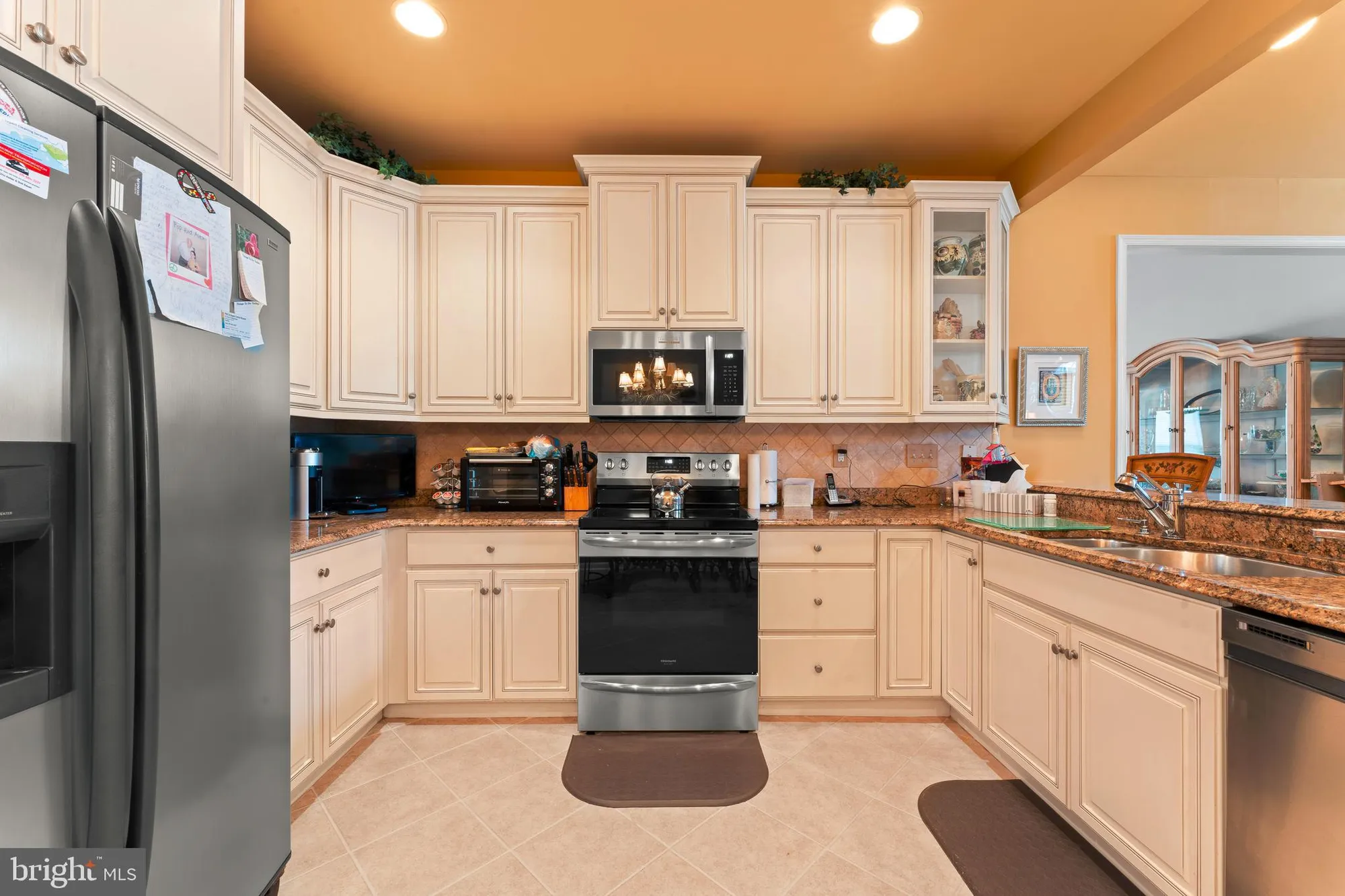 Property Slideshow image 12 of 39 | 210 shady brook dr 281, Langhorne, PA, 19047