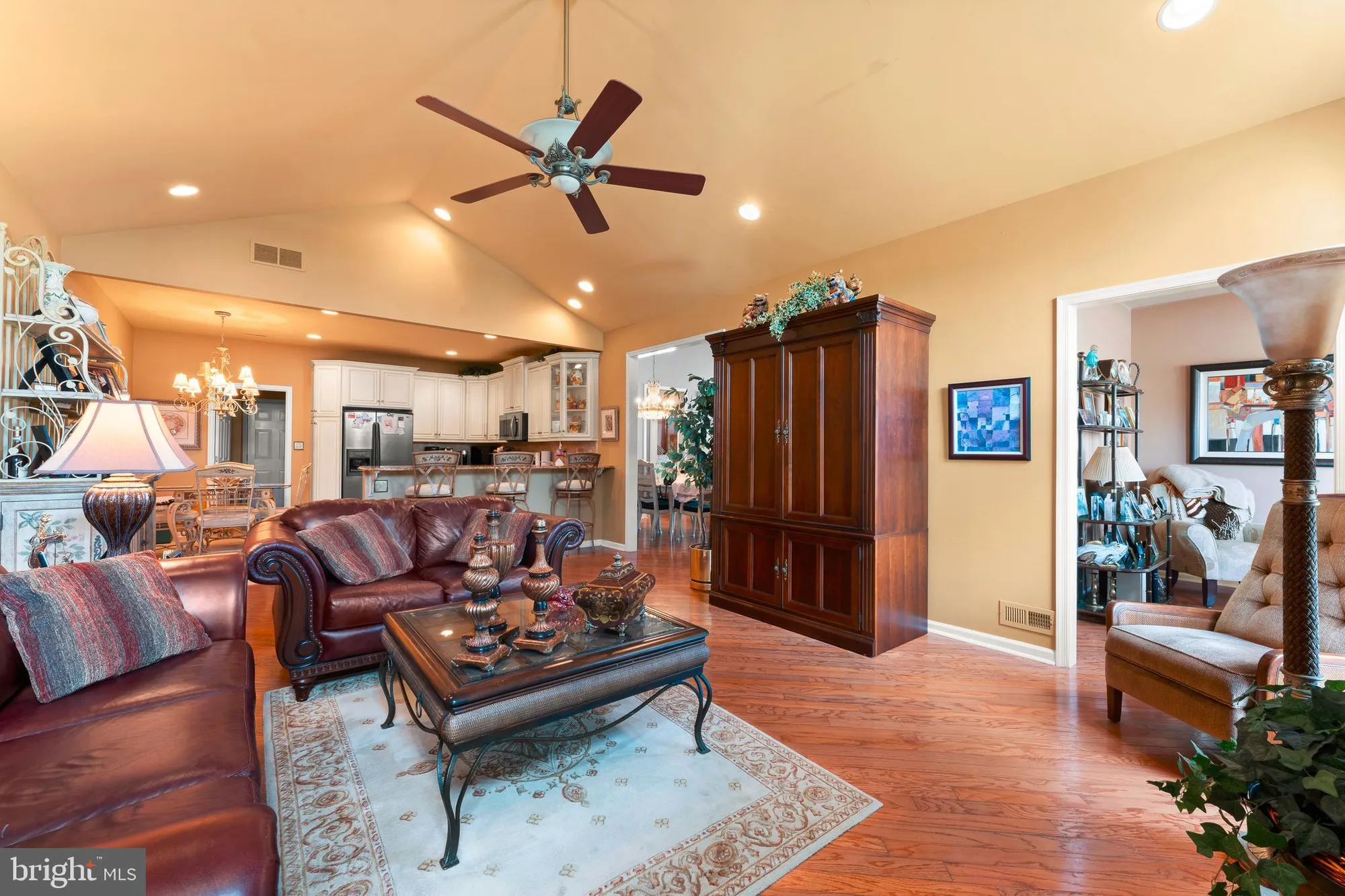 Property Slideshow image 16 of 39 | 210 shady brook dr 281, Langhorne, PA, 19047