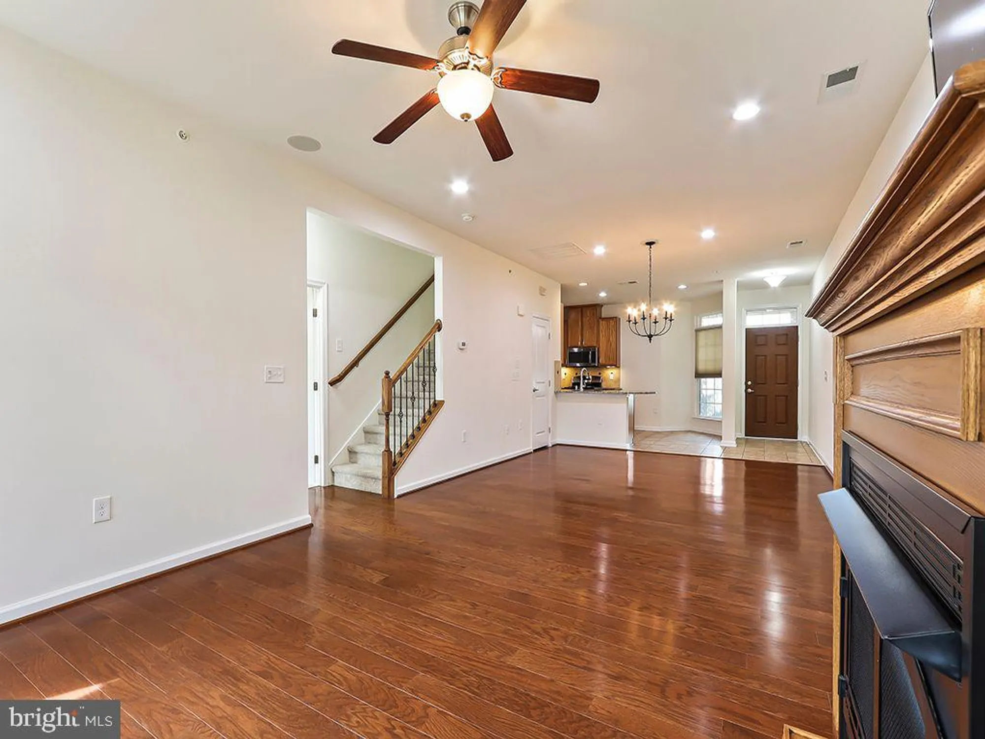 Property Slideshow image 16 of 42 | 1123 arbour ln, Quakertown, PA, 18951