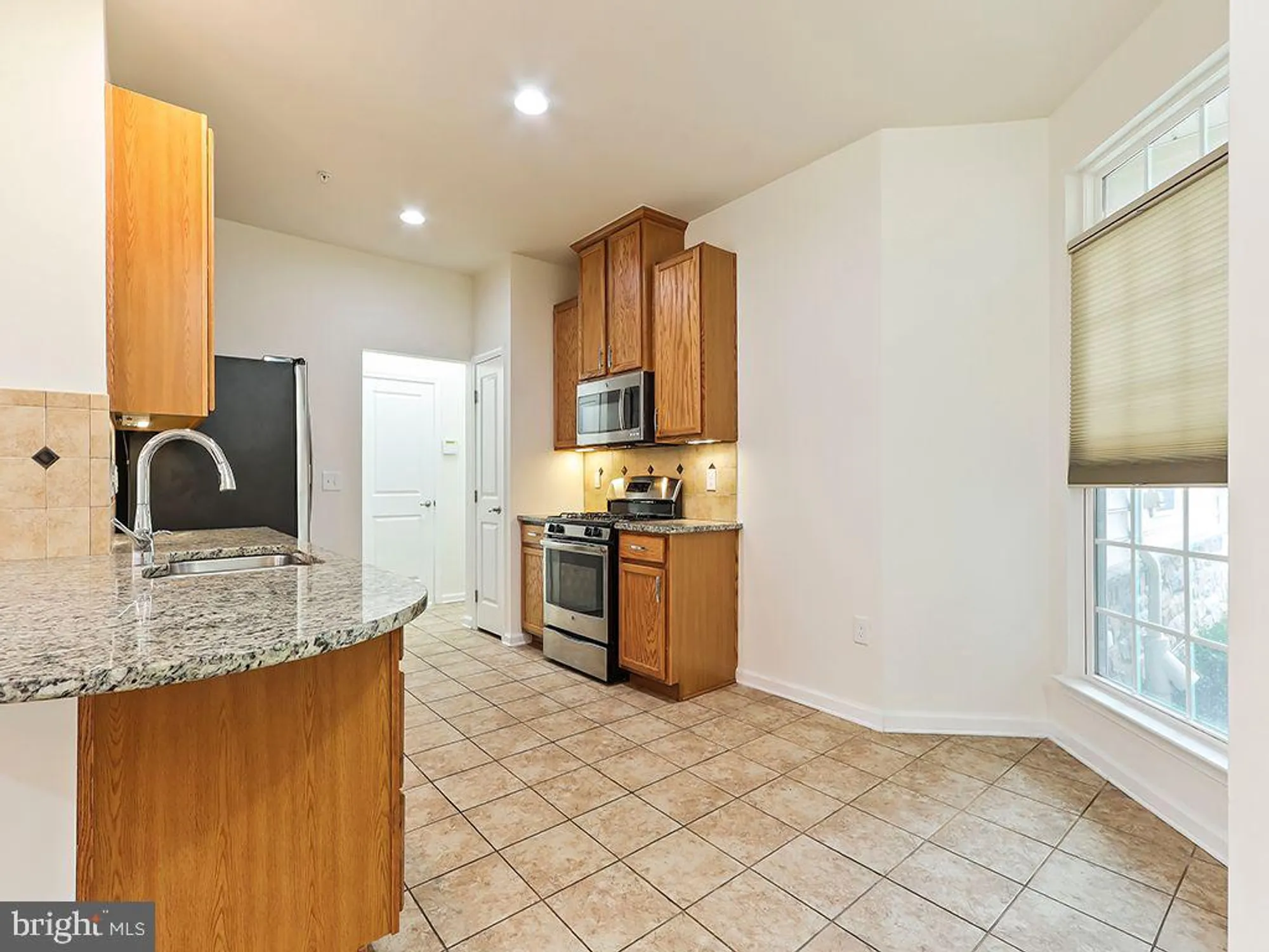 Property Slideshow image 8 of 42 | 1123 arbour ln, Quakertown, PA, 18951