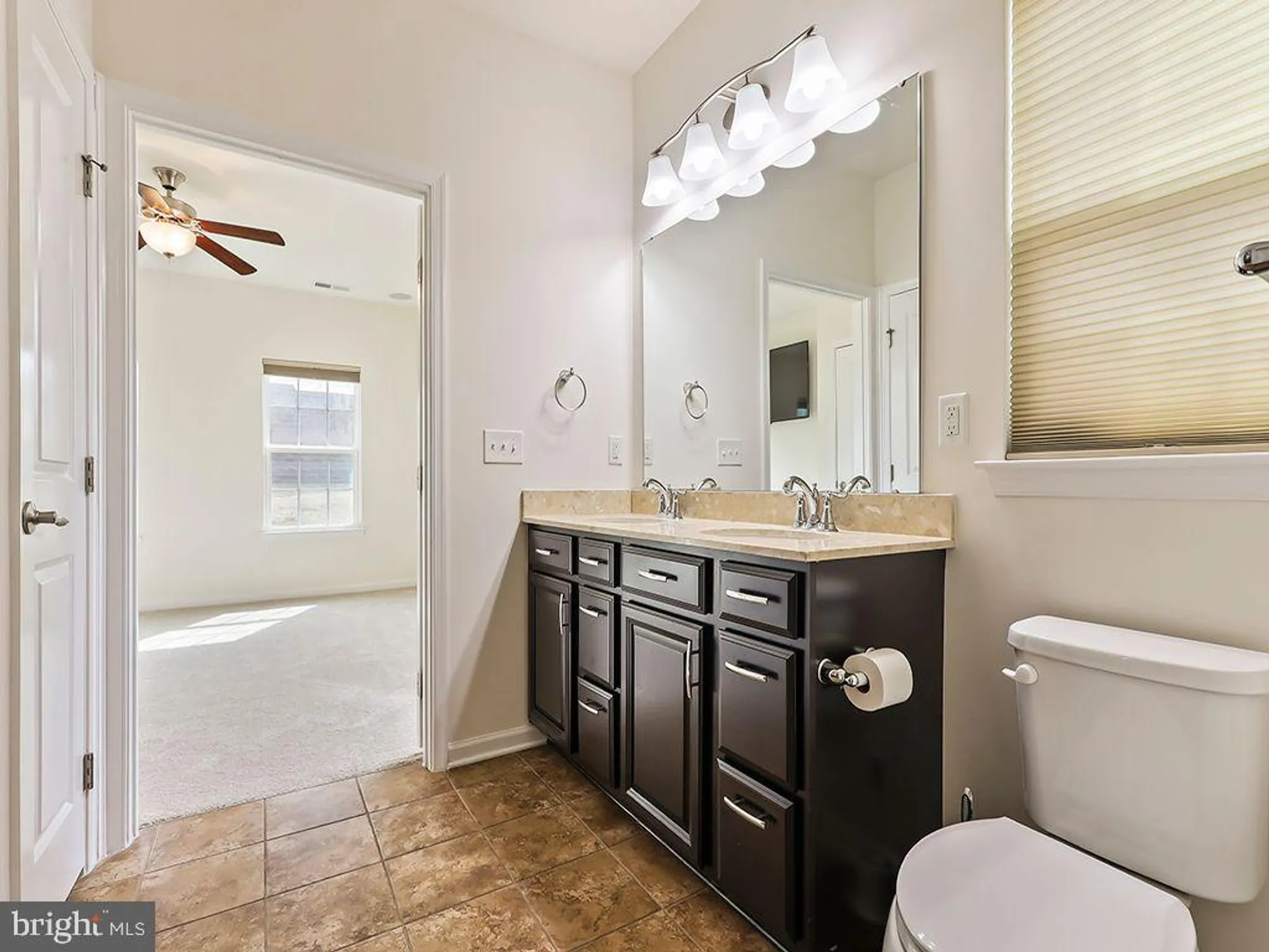 Property Slideshow image 25 of 42 | 1123 arbour ln, Quakertown, PA, 18951