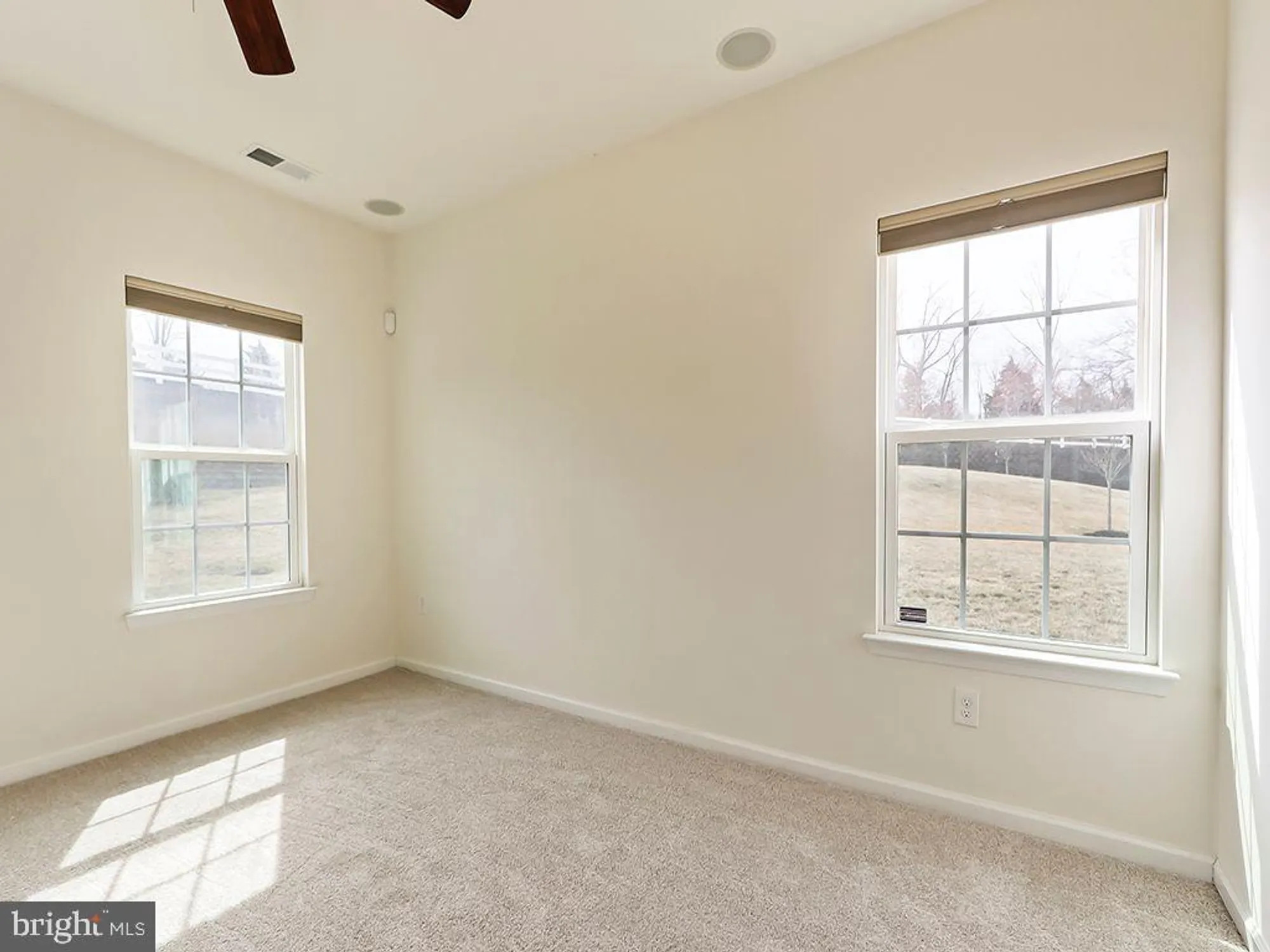 Property Slideshow image 20 of 42 | 1123 arbour ln, Quakertown, PA, 18951