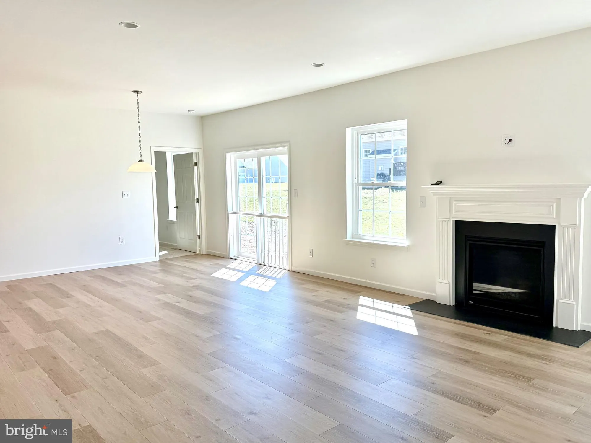 Property Slideshow image 4 of 41 | 261 buckingham st qd 122 (greenwich), Oxford, PA, 19363