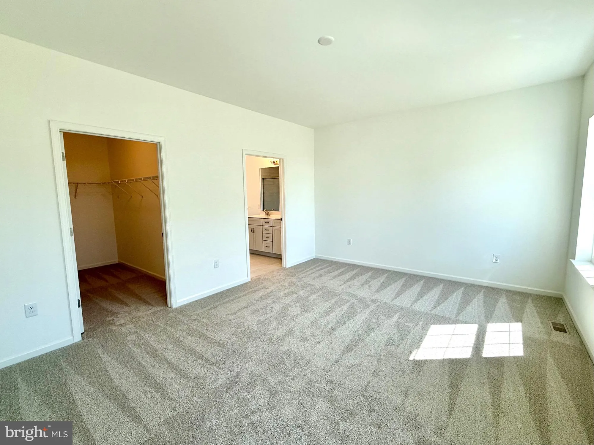 Property Slideshow image 10 of 41 | 261 buckingham st qd 122 (greenwich), Oxford, PA, 19363