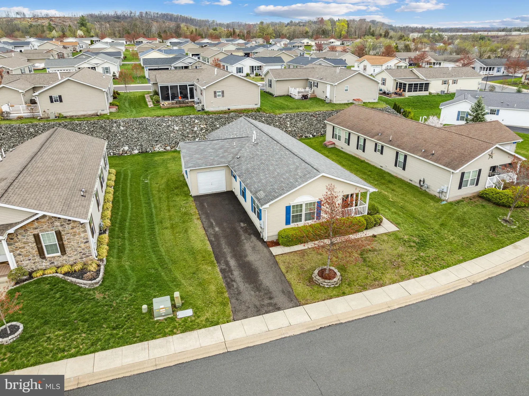 Property Slideshow image 35 of 42 | 86 westin rd, Douglassville, PA, 19518