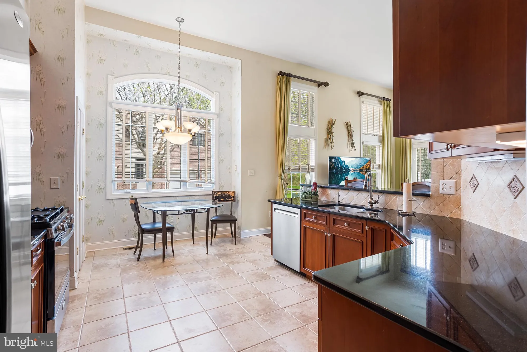 Property Slideshow image 18 of 43 | 34 schindler ct, Lawrence Township, NJ, 08648