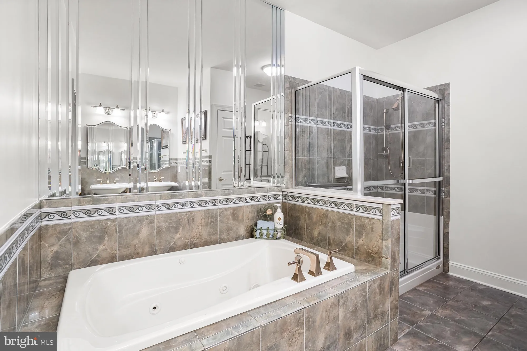 Property Slideshow image 29 of 43 | 34 schindler ct, Lawrence Township, NJ, 08648