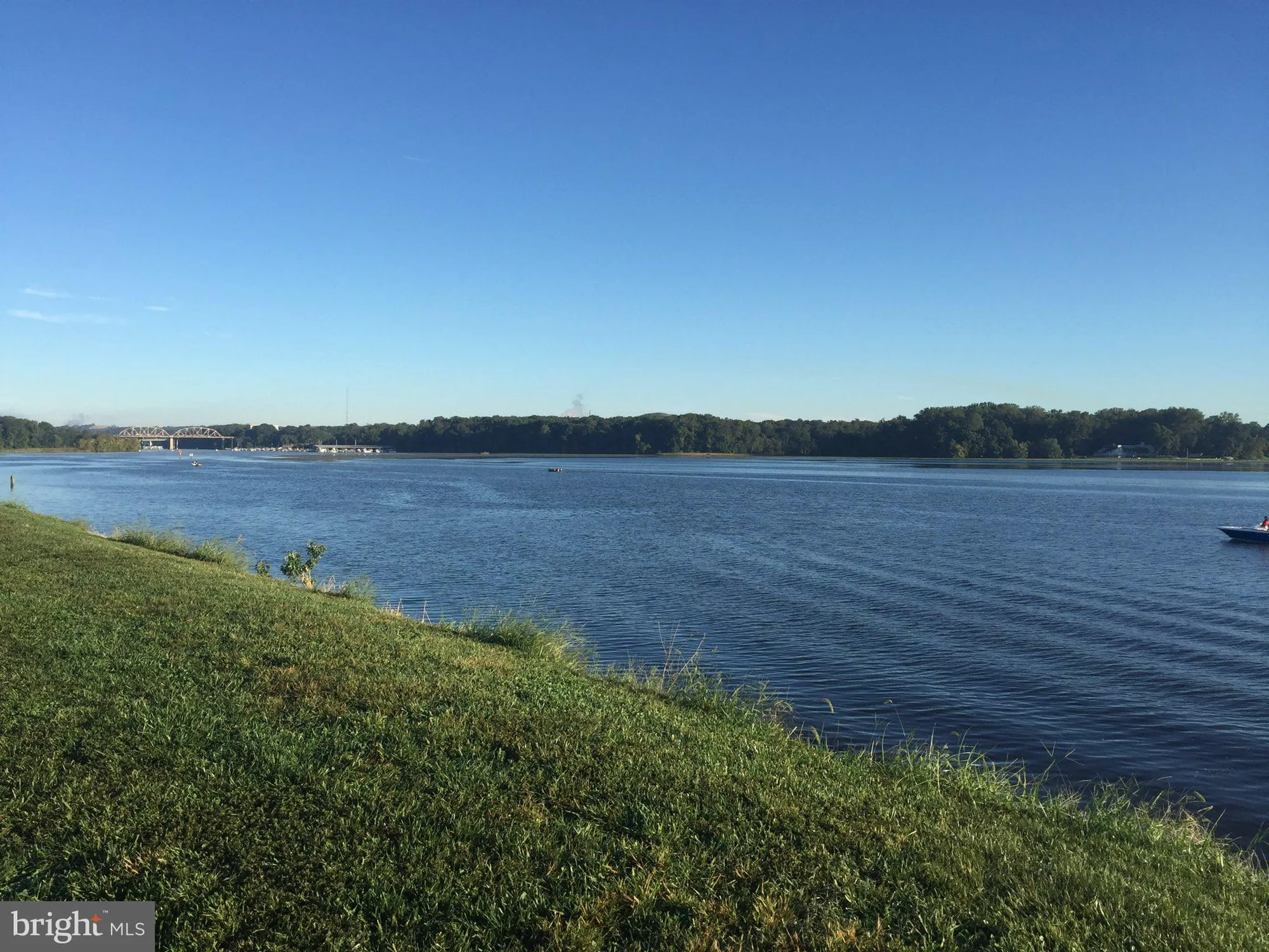 Property Slideshow image 24 of 29 | 680 watermans dr apt 301, Woodbridge, VA, 22191