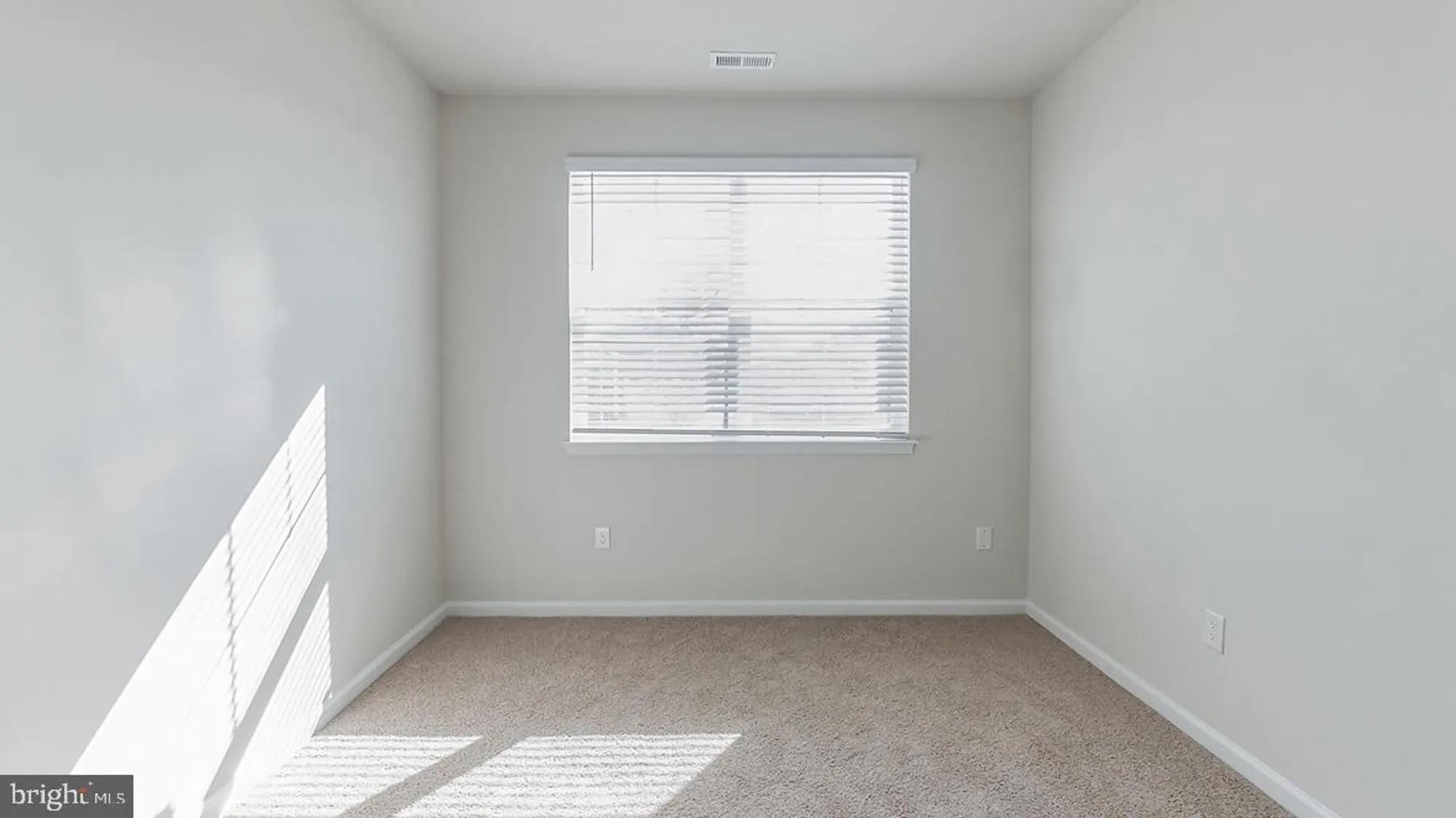 Property Slideshow image 12 of 14 | 122 elderberry way, Gettysburg, PA, 17325