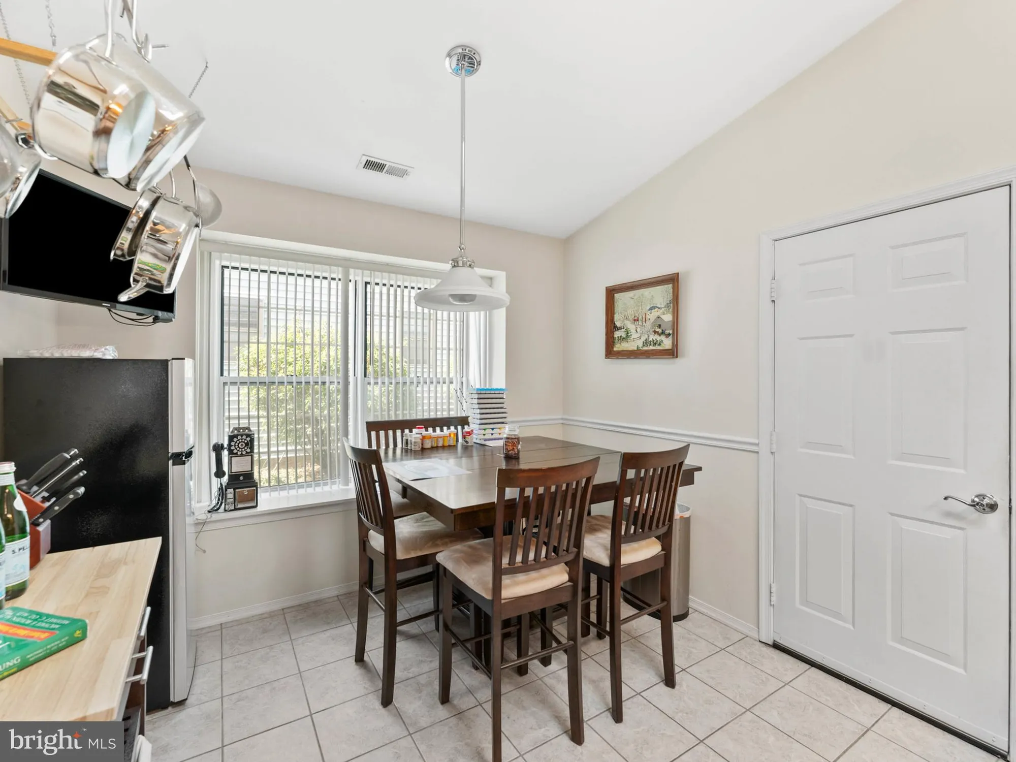 Property Slideshow image 16 of 31 | 2 windmill ct, Columbus, NJ, 08022