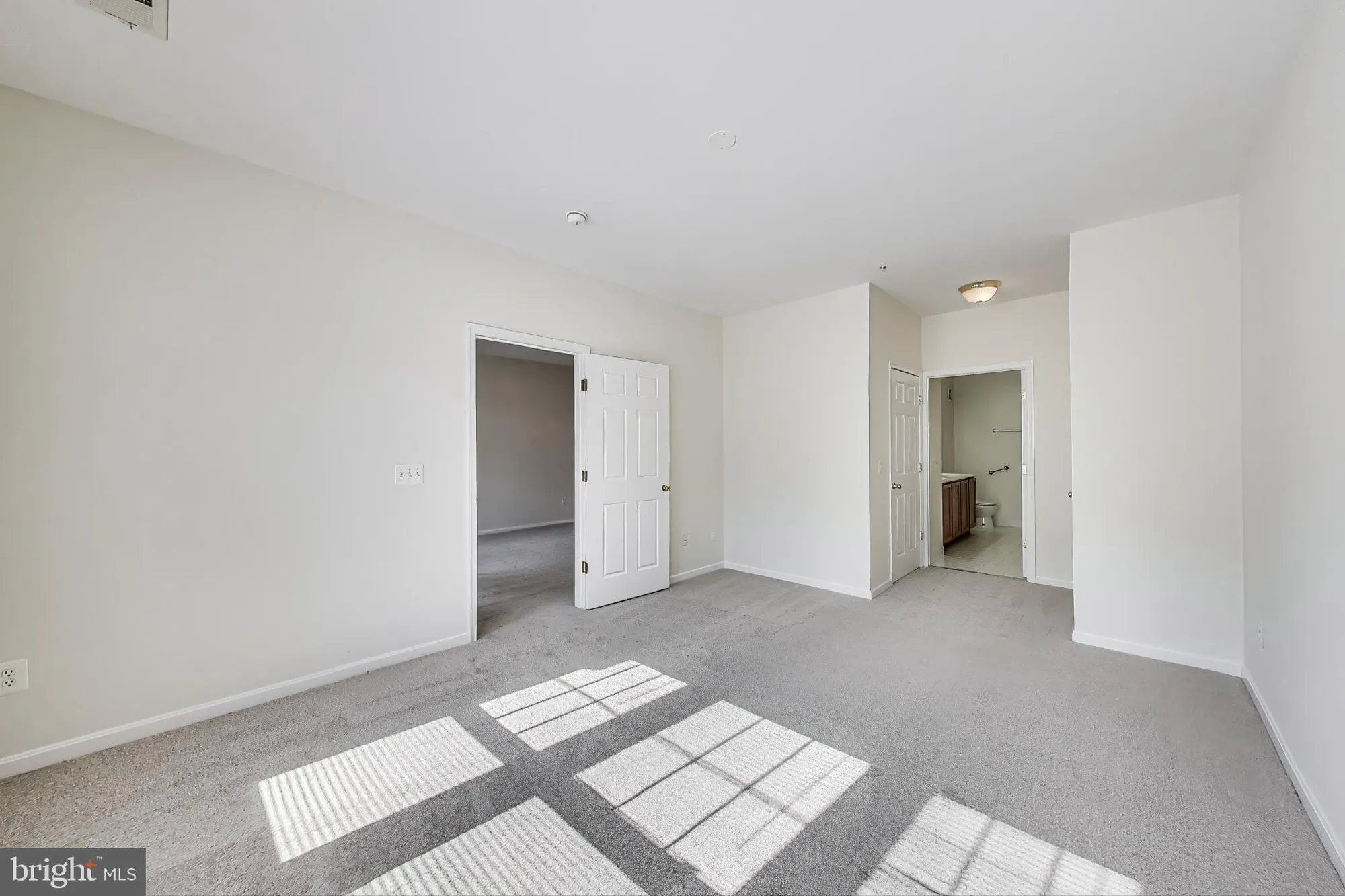 Property Slideshow image 17 of 28 | 13401 belle chasse blvd 411, Laurel, MD, 20707