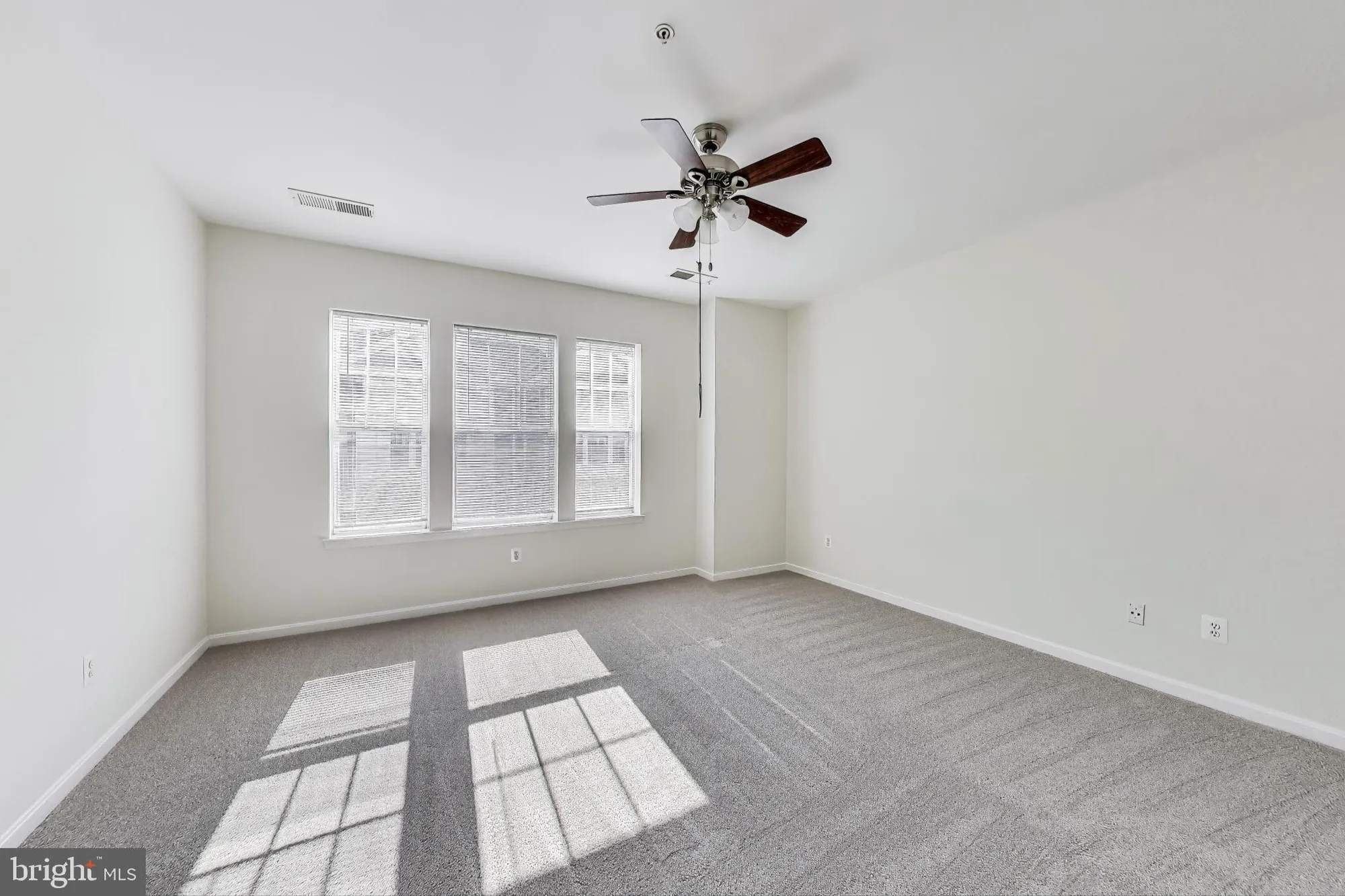 Property Slideshow image 20 of 28 | 13401 belle chasse blvd 411, Laurel, MD, 20707