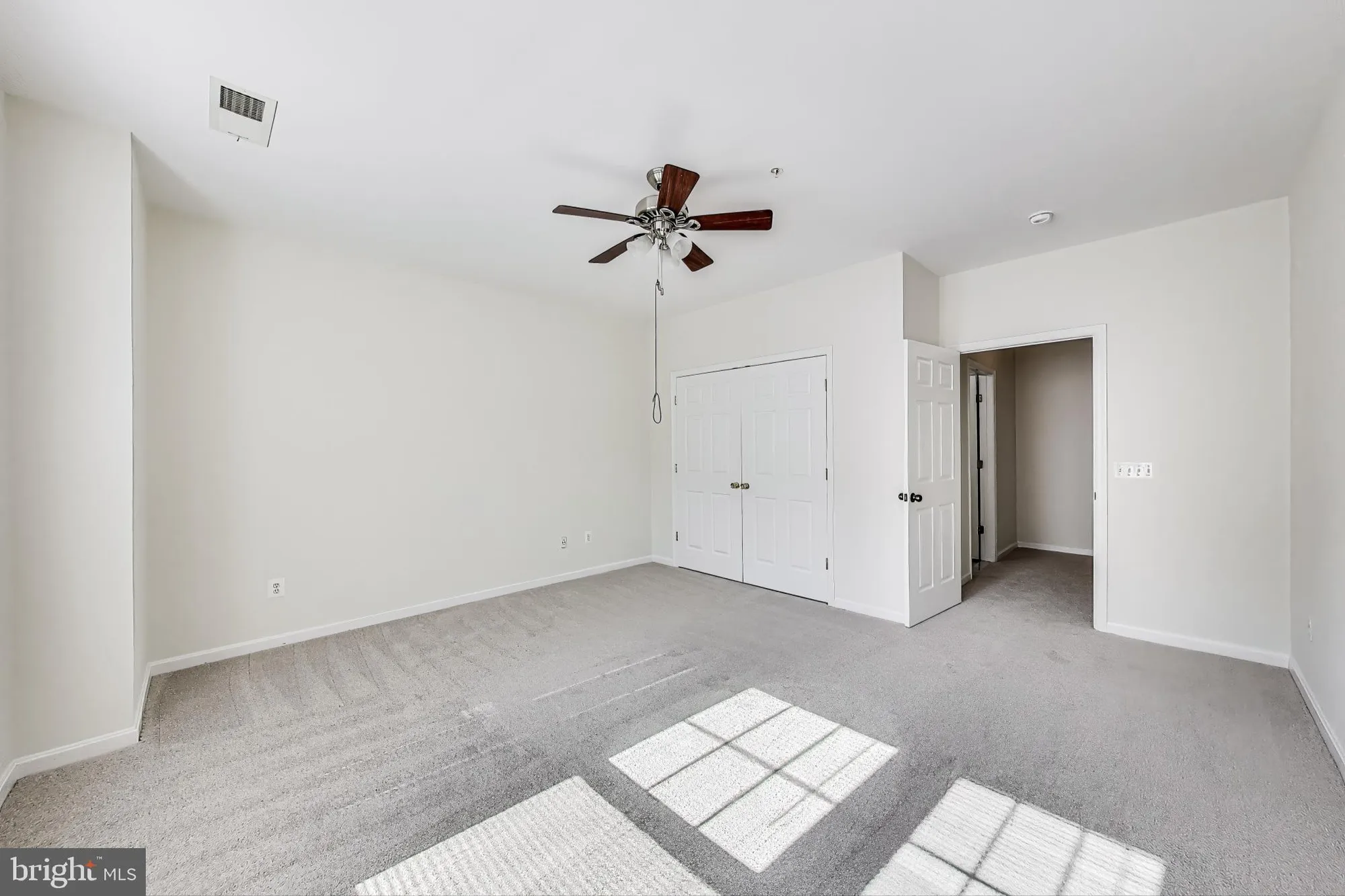 Property Slideshow image 22 of 28 | 13401 belle chasse blvd 411, Laurel, MD, 20707