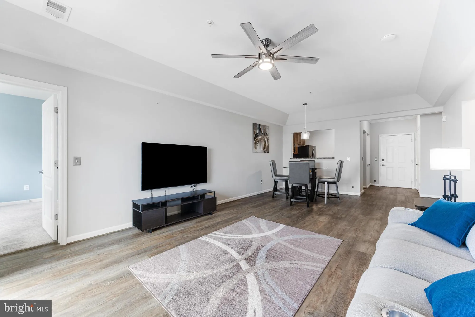 Property Slideshow image 9 of 30 | 8609 wintergreen ct 308, Odenton, MD, 21113