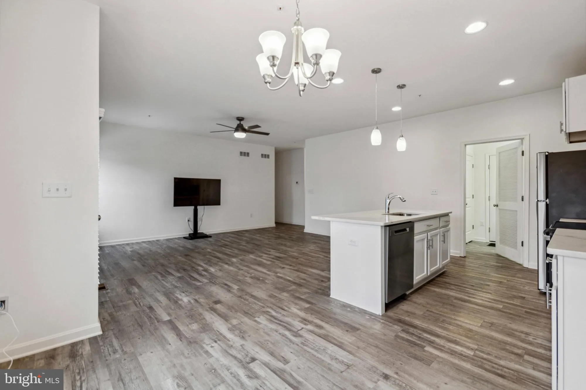 Property Slideshow image 10 of 54 | 219 heron cir, New Castle, DE, 19720