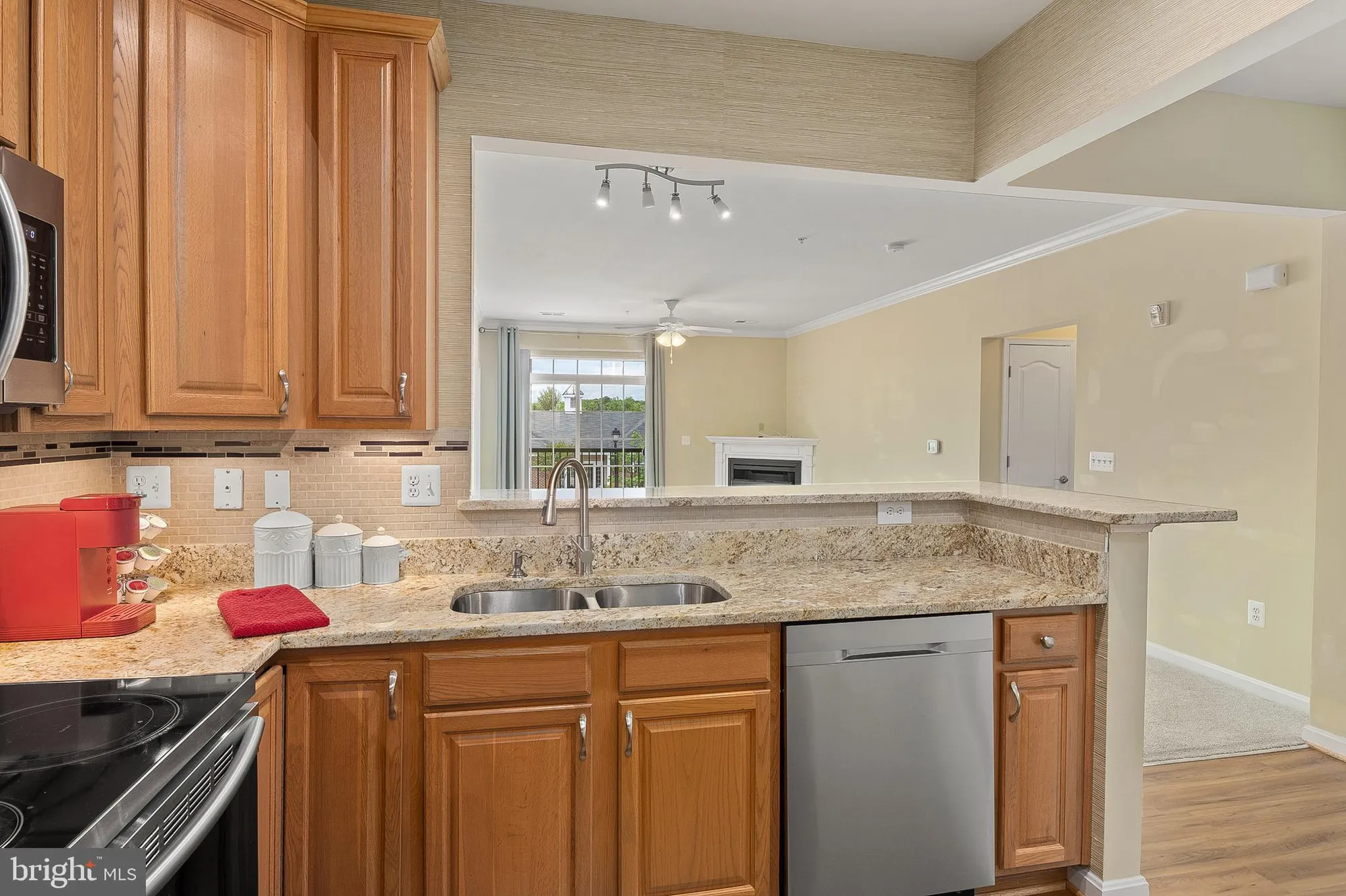 Property Slideshow image 9 of 43 | 8603 wintergreen ct unit 201, Odenton, MD, 21113