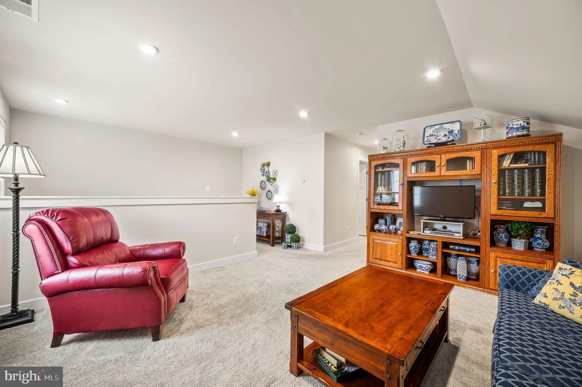 Property Slideshow image 26 of 37 | 532 christiana manor dr, West Grove, PA, 19390