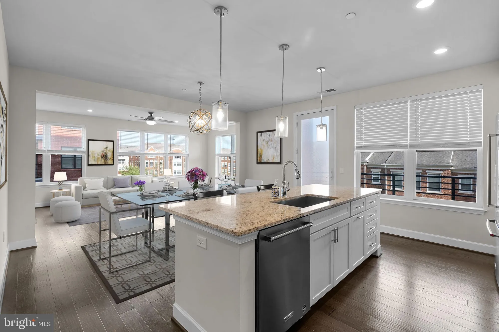 Property Slideshow image 10 of 46 | 2960 vaden dr # 2-312, Fairfax, VA, 22031