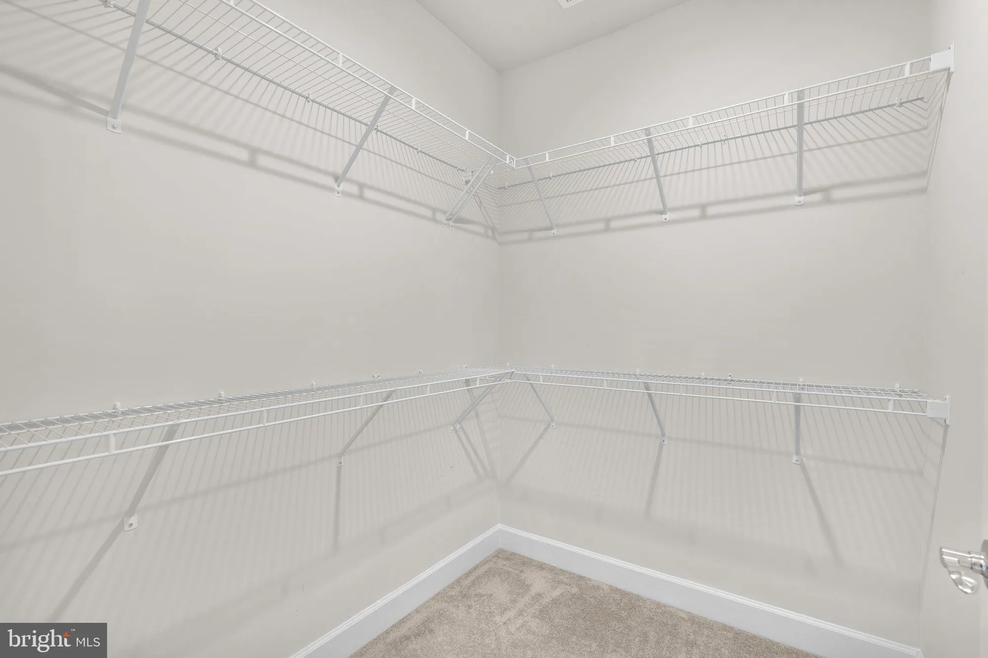 Property Slideshow image 29 of 46 | 2960 vaden dr # 2-312, Fairfax, VA, 22031