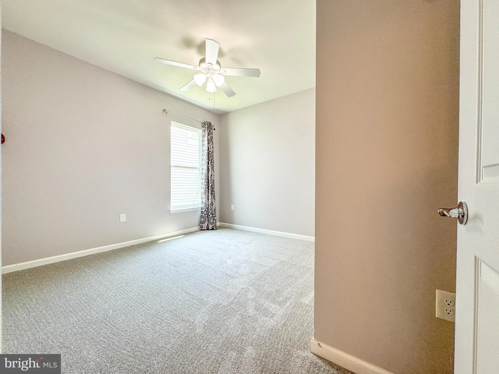 Property Slideshow image 21 of 36 | 14 pensacola st, Fredericksburg, VA, 22406