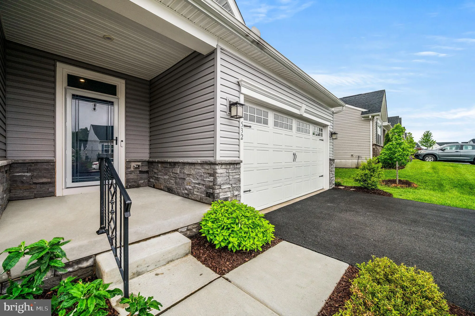 Property Slideshow image 3 of 37 | 532 christiana manor dr, West Grove, PA, 19390