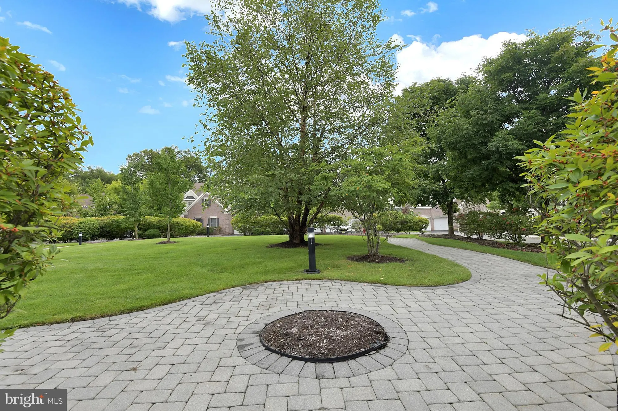 Property Slideshow image 3 of 31 | 74 schindler ct, Lawrence Township, NJ, 08648