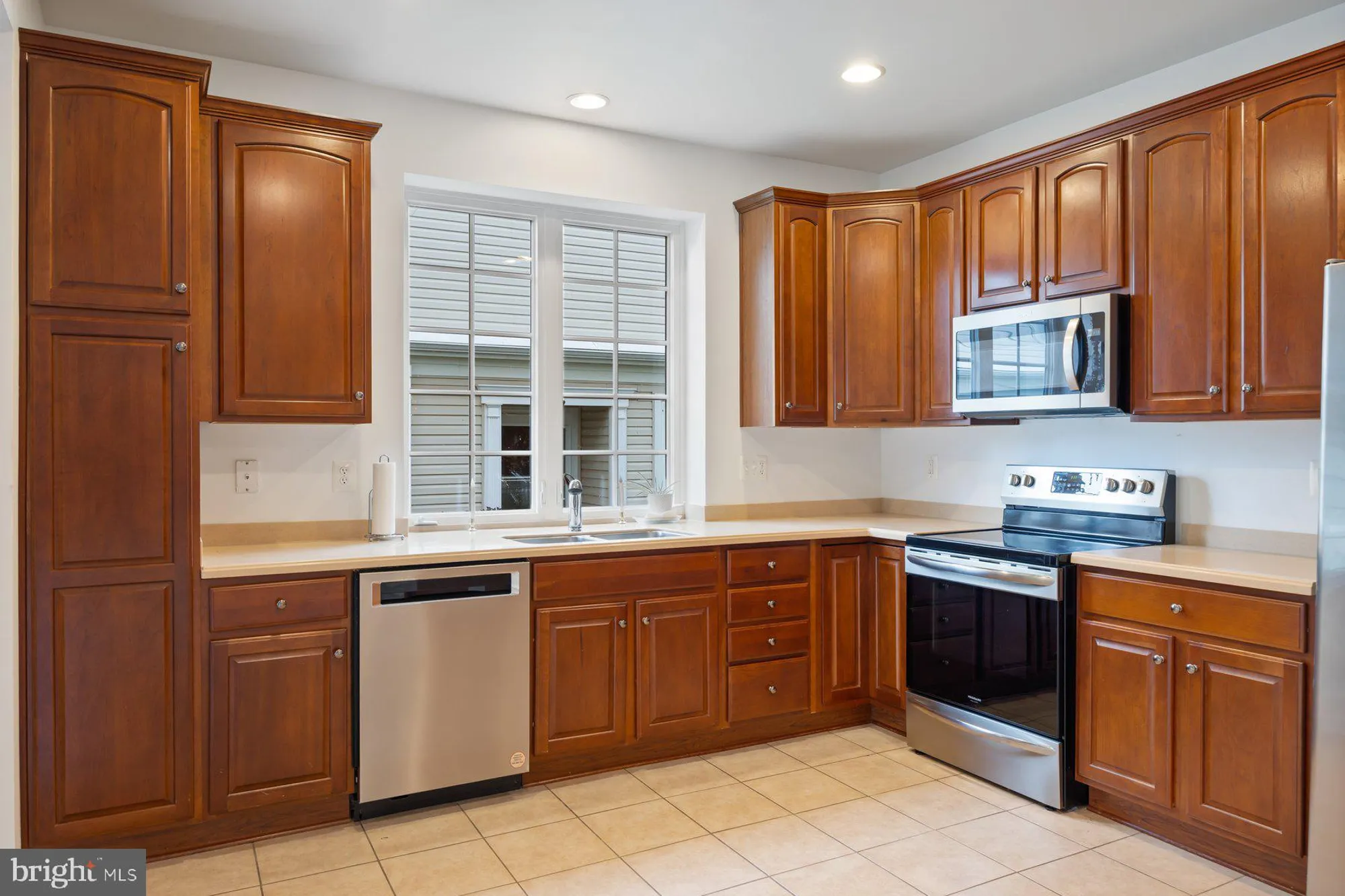 Property Slideshow image 6 of 37 | 840 horseshoe ln # 171, Taneytown, MD, 21787