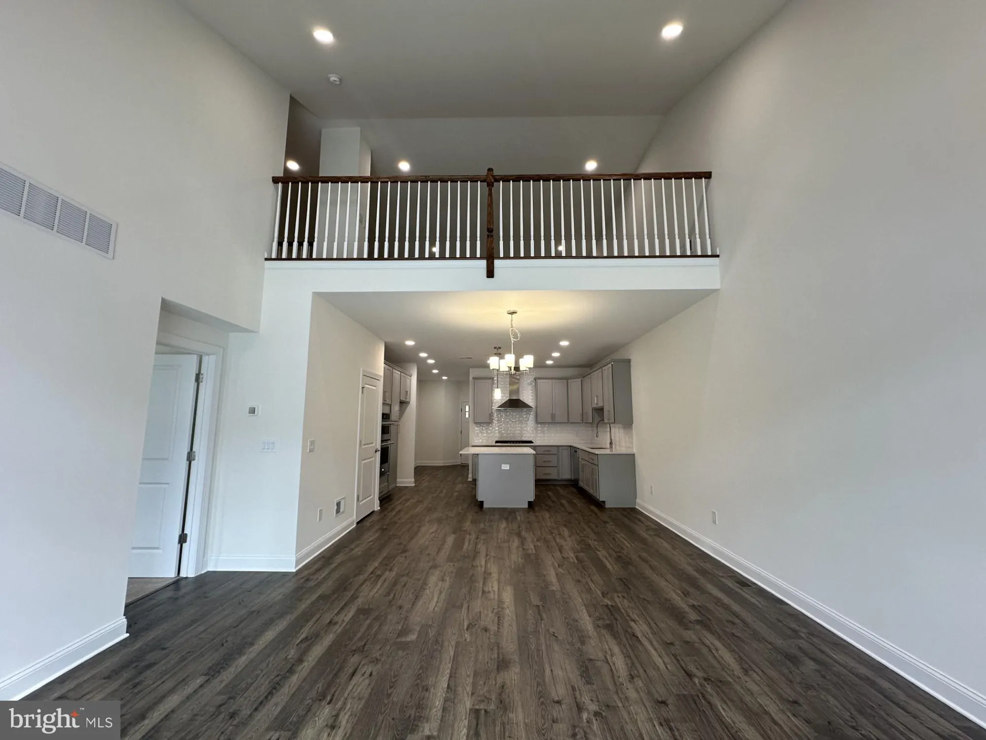 Property Slideshow image 6 of 31 | 53 kay chiarello way, Hamilton, NJ, 08690