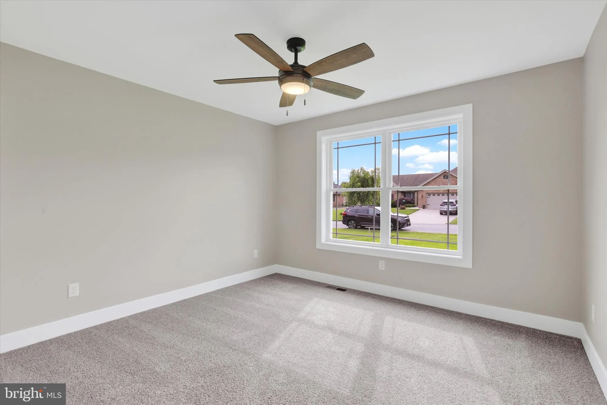 Property Slideshow image 14 of 26 | 6279 oak leaf ln n, Fayetteville, PA, 17222