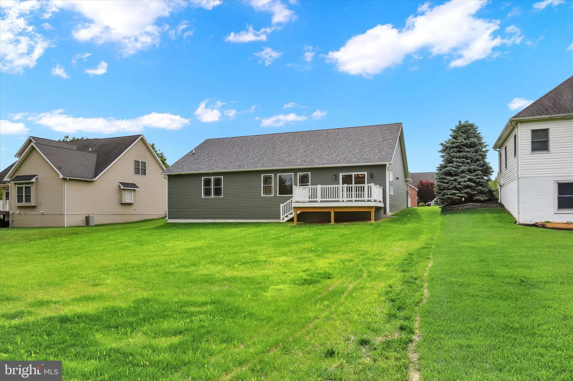 Property Slideshow image 26 of 26 | 6279 oak leaf ln n, Fayetteville, PA, 17222