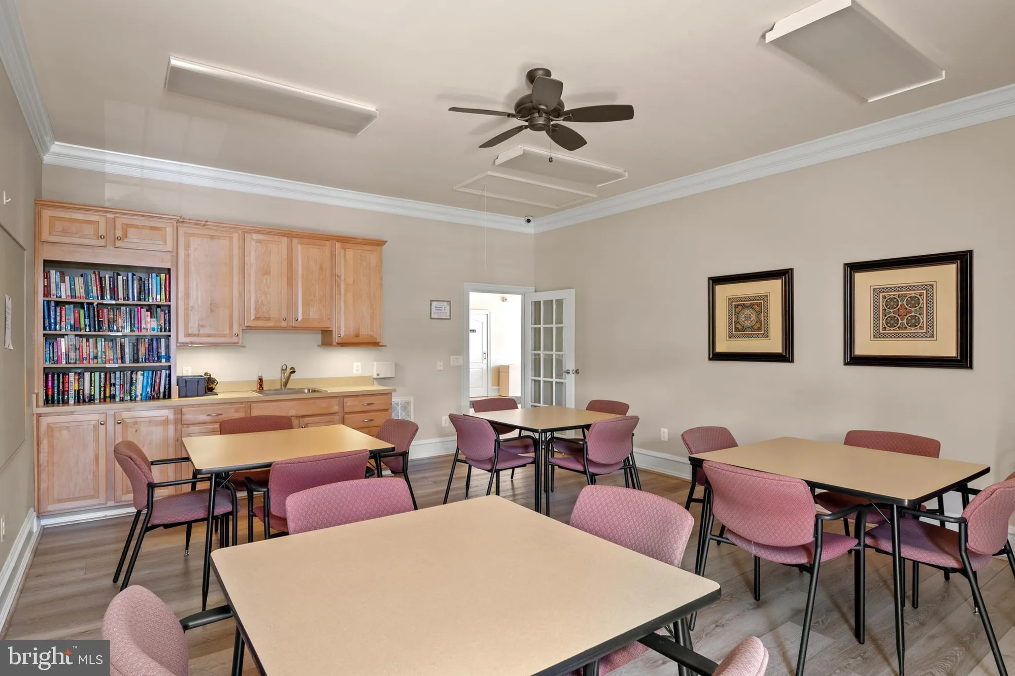 Property Slideshow image 52 of 62 | 7305 maplecrest rd 206, Elkridge, MD, 21075