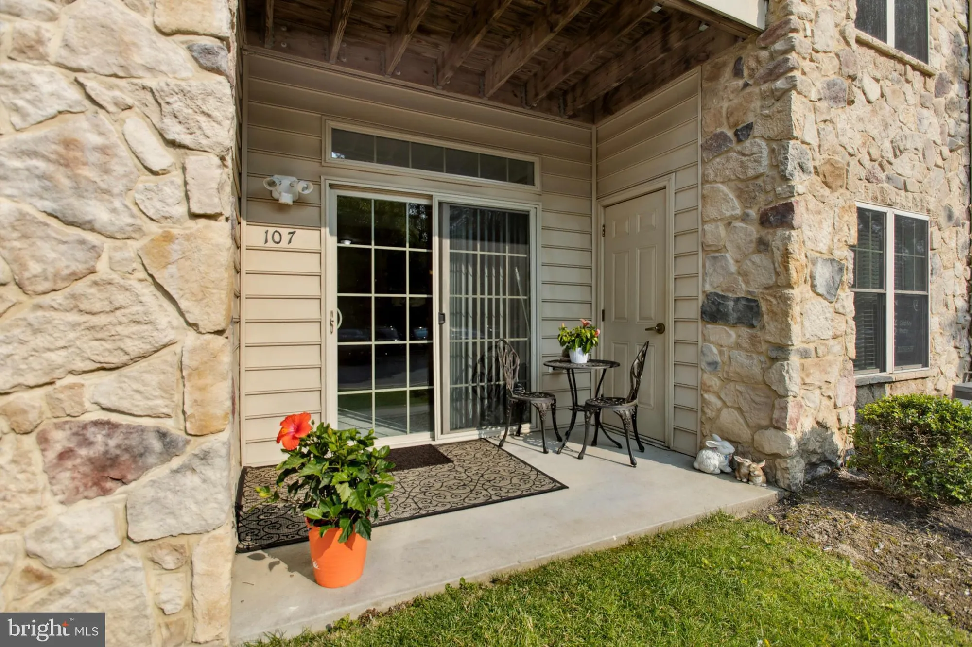 Property Slideshow image 28 of 34 | 3000 fountainview cir # 3107, Newark, DE, 19713