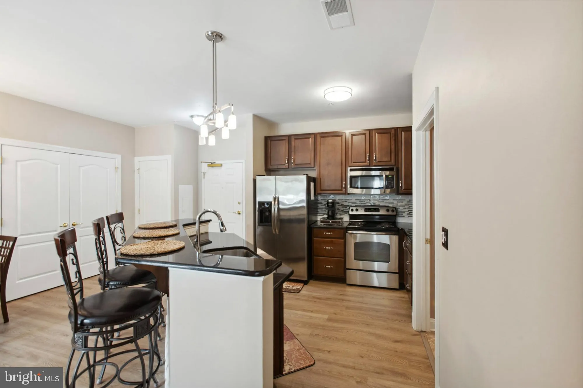 Property Slideshow image 5 of 34 | 3000 fountainview cir # 3107, Newark, DE, 19713