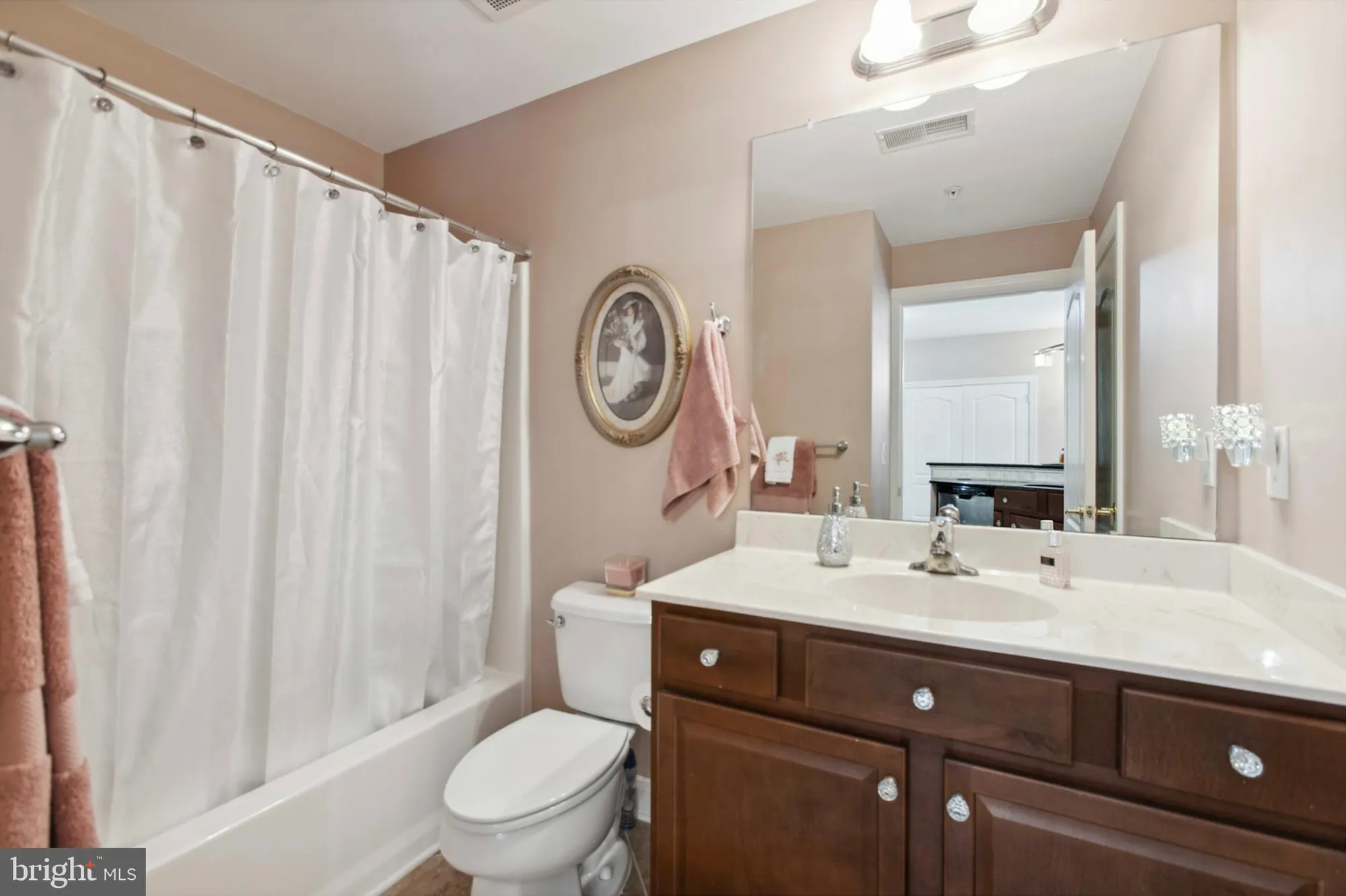 Property Slideshow image 25 of 34 | 3000 fountainview cir # 3107, Newark, DE, 19713