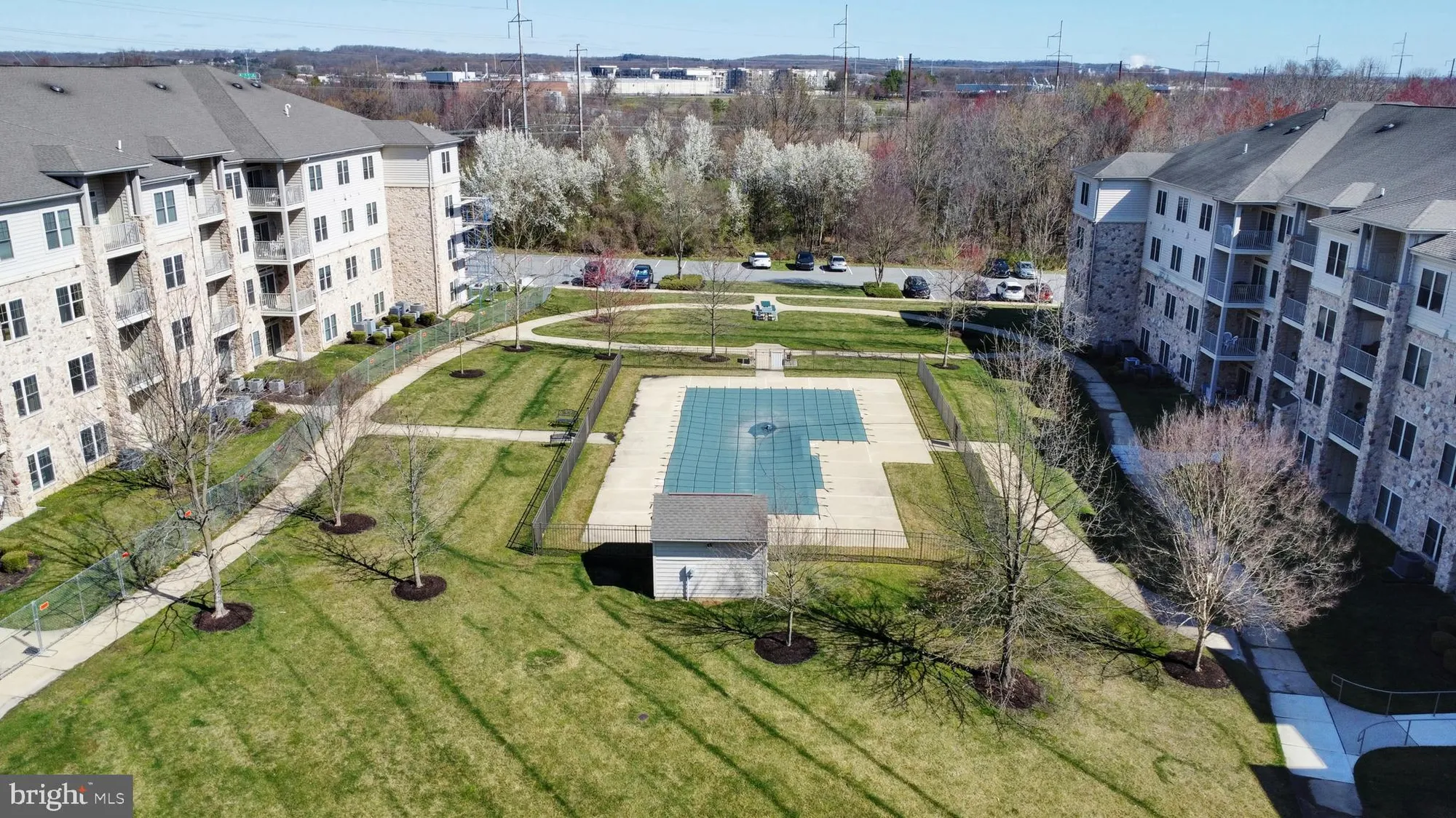 Property Slideshow image 32 of 34 | 3000 fountainview cir # 3107, Newark, DE, 19713