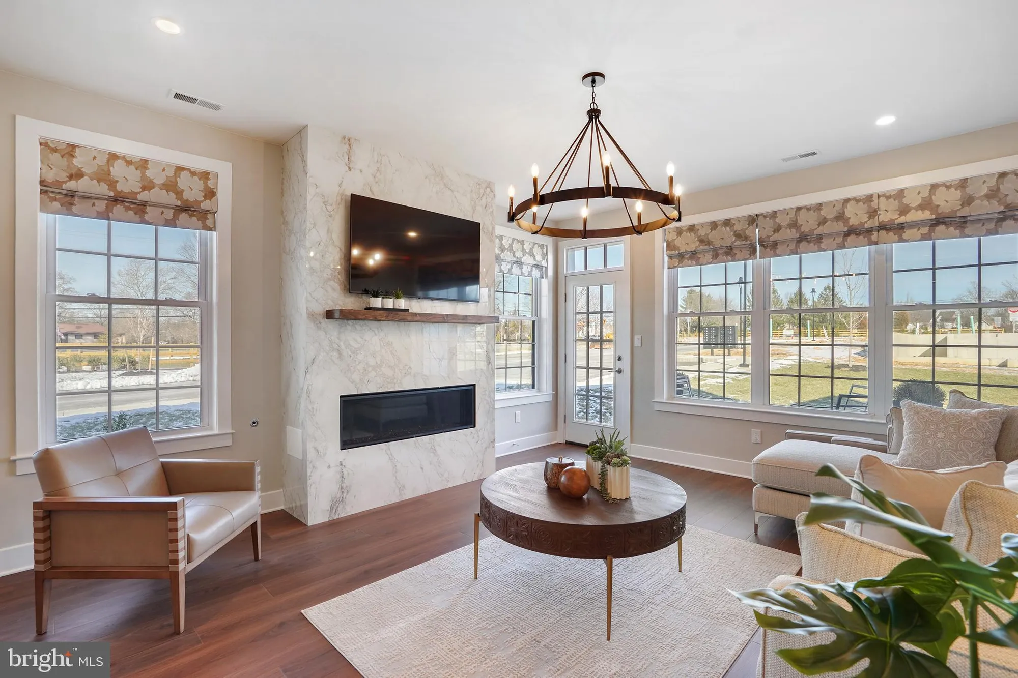 Property Slideshow image 7 of 48 | 508 fullerton farm ct, Warrington, PA, 18976