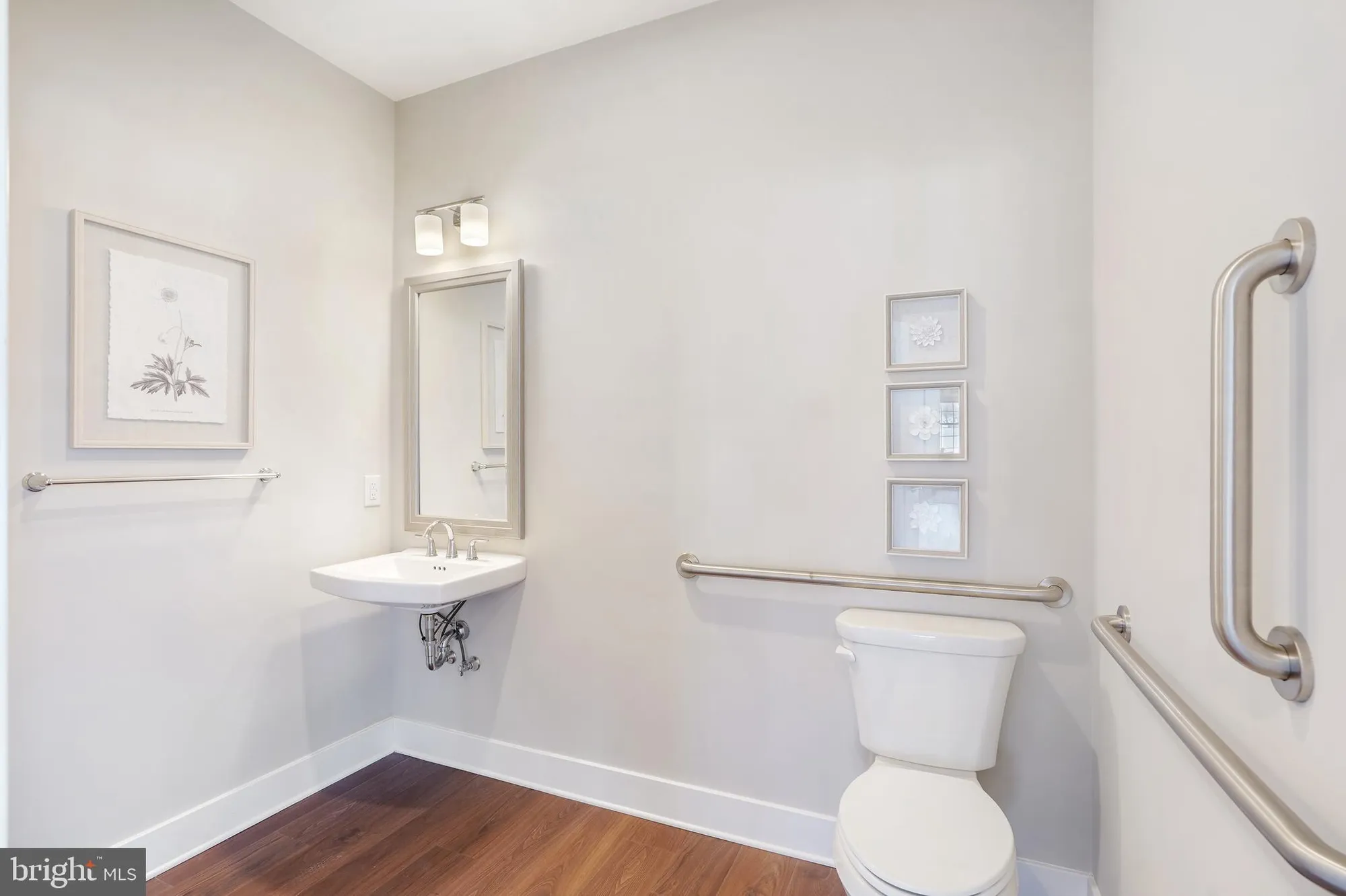 Property Slideshow image 28 of 48 | 508 fullerton farm ct, Warrington, PA, 18976