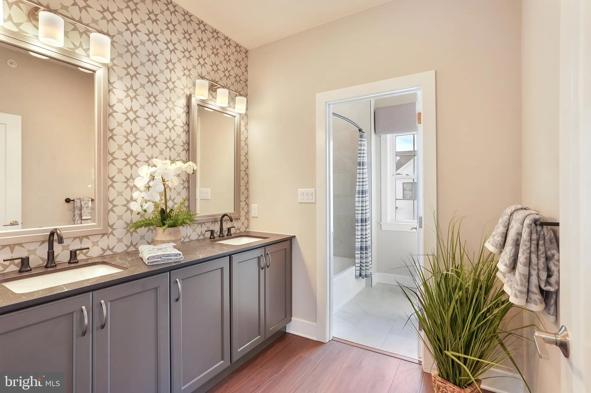 Property Slideshow image 33 of 48 | 508 fullerton farm ct, Warrington, PA, 18976