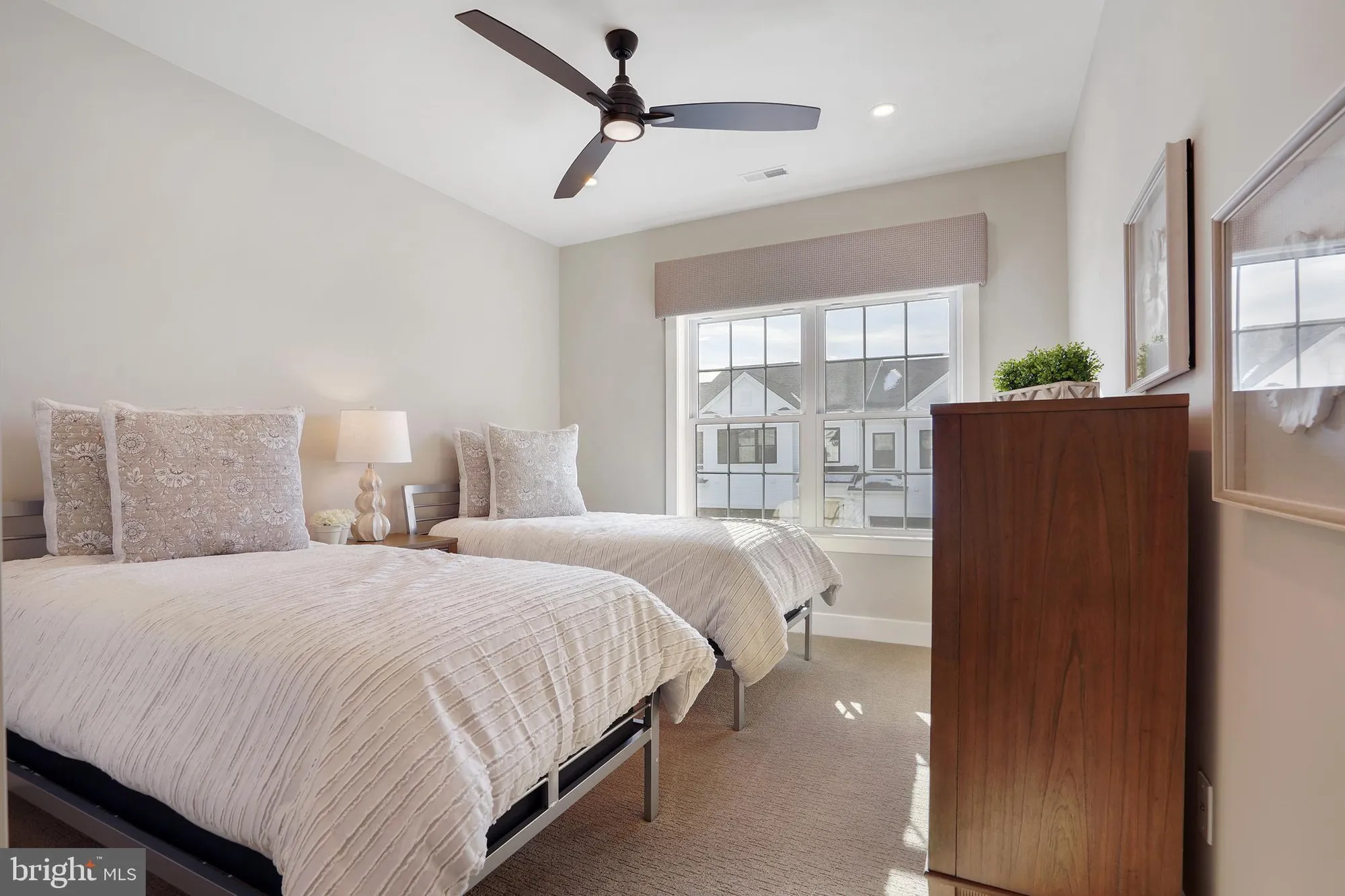 Property Slideshow image 38 of 48 | 508 fullerton farm ct, Warrington, PA, 18976