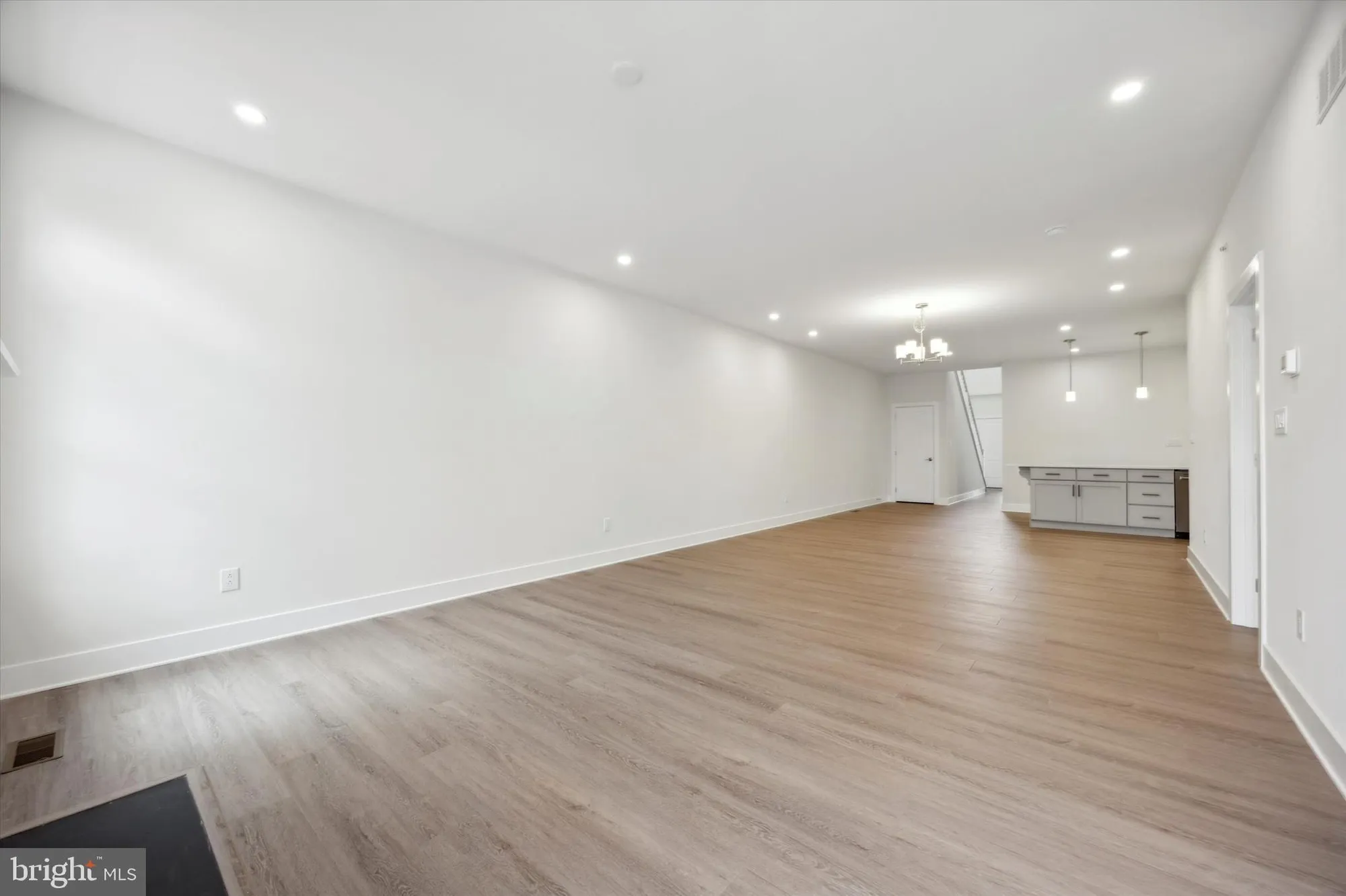 Property Slideshow image 12 of 32 | 506 fullerton farm ct #22, Warrington, PA, 18976