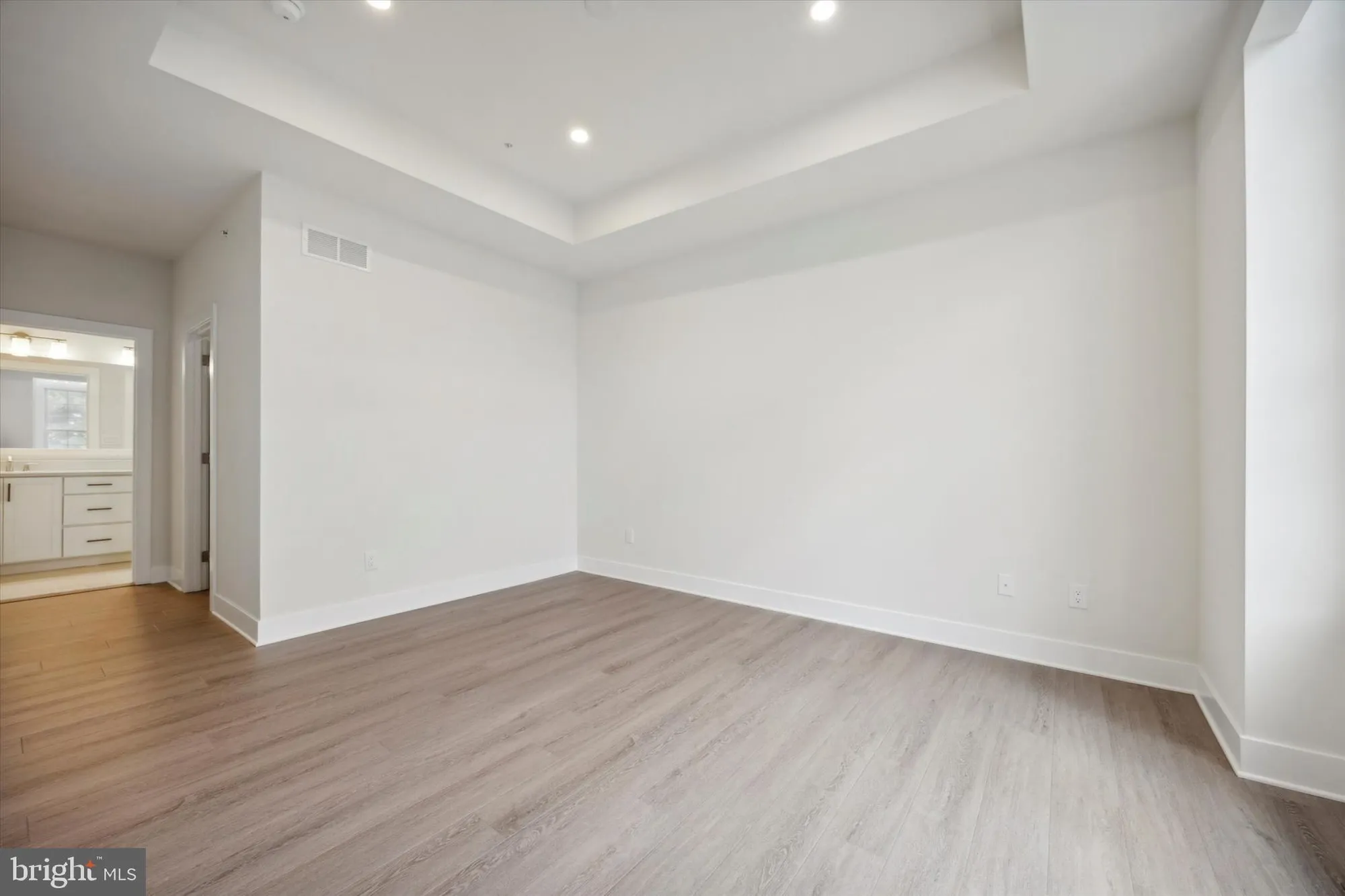 Property Slideshow image 15 of 32 | 506 fullerton farm ct #22, Warrington, PA, 18976